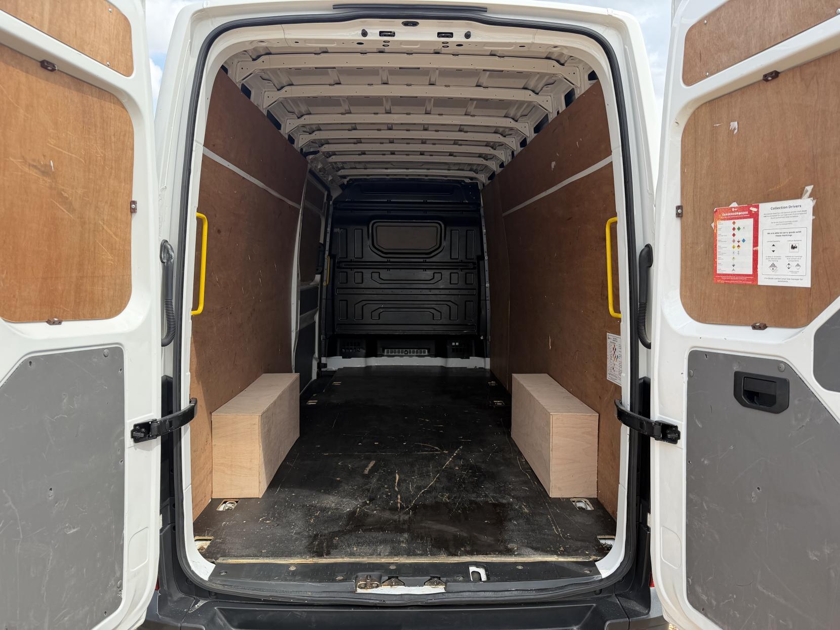 2020 MAN TGE 2.0 3140d Panel Van 5dr Diesel Manual FWD LWB High Roof Euro 6 (s/s) (140 ps) - Thumbnail 3