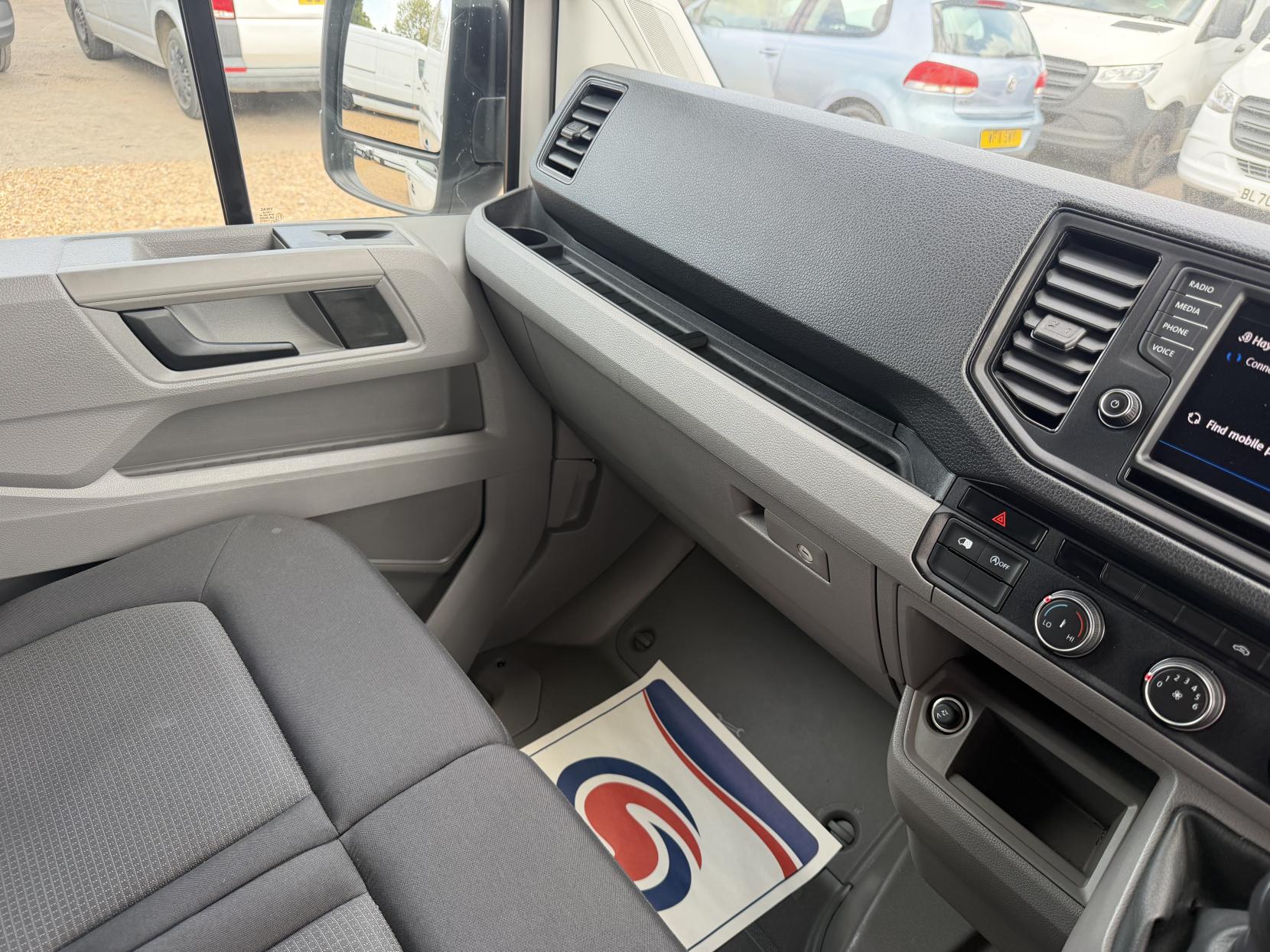2020 MAN TGE 2.0 3140d Panel Van 5dr Diesel Manual FWD LWB High Roof Euro 6 (s/s) (140 ps) - Thumbnail 32