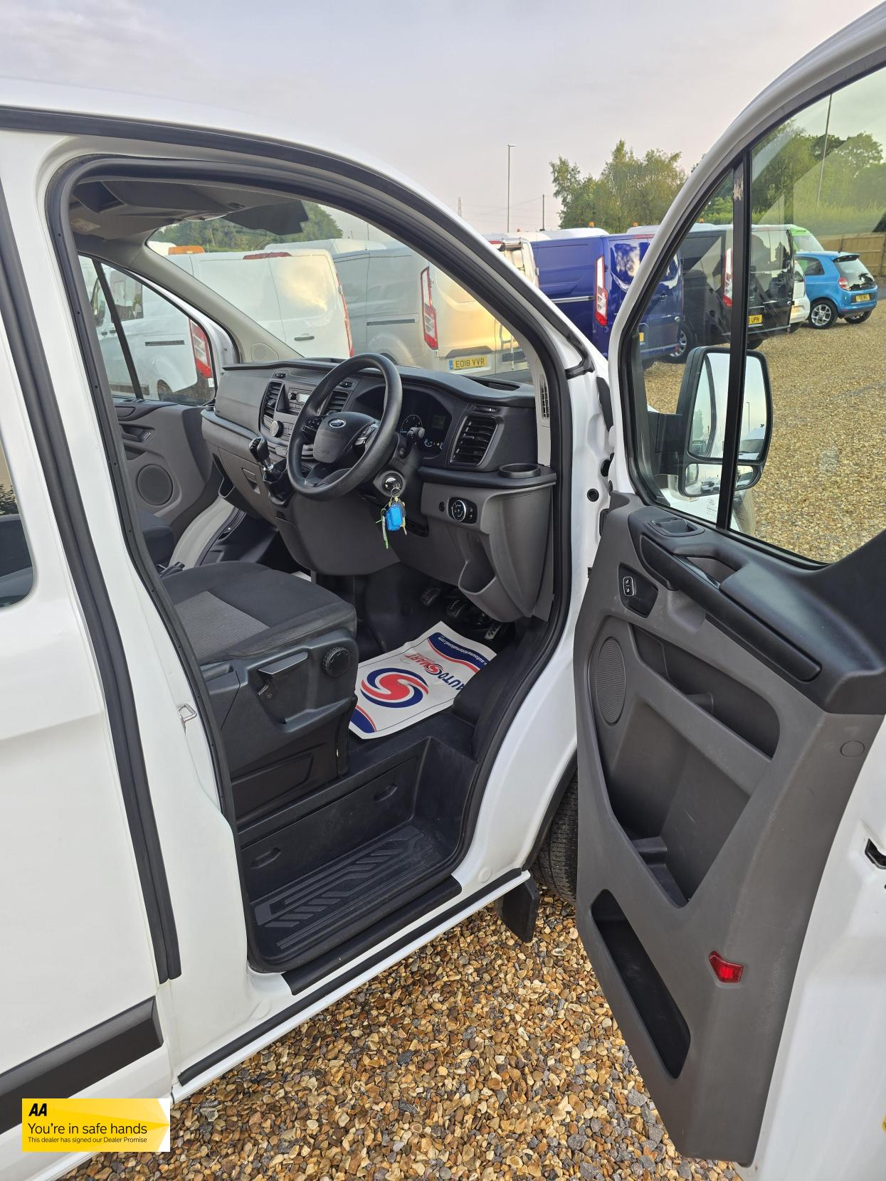 Ford Transit Custom 2.0 280 EcoBlue Crew Van Double Cab 5dr Diesel Manual L1 H1 Euro 6 (5 Seat) (105 ps)