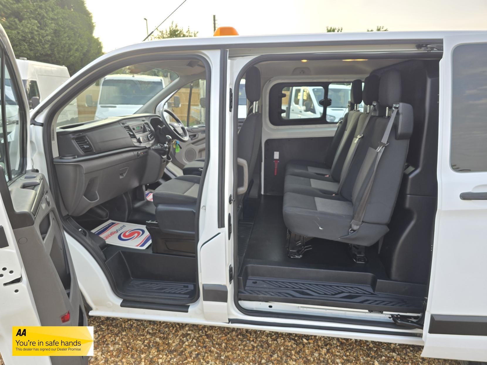 Ford Transit Custom 2.0 280 EcoBlue Crew Van Double Cab 5dr Diesel Manual L1 H1 Euro 6 (5 Seat) (105 ps)