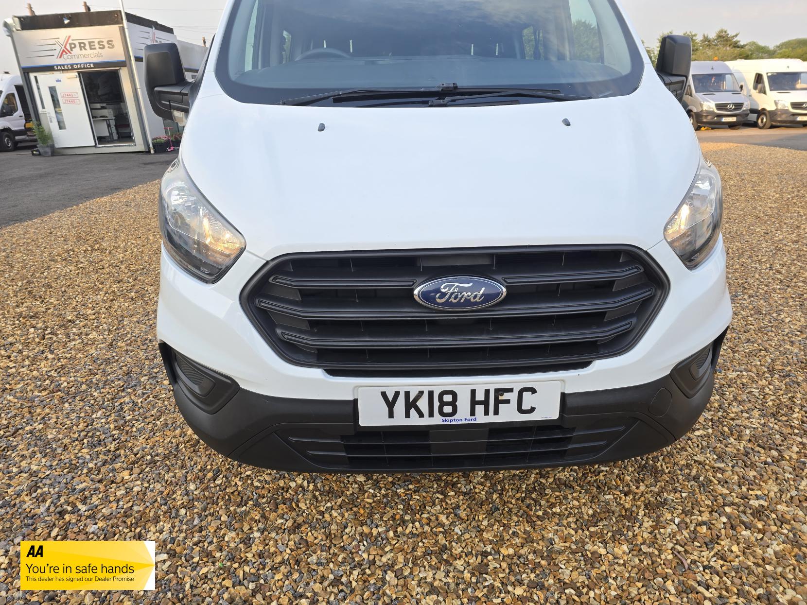 Ford Transit Custom 2.0 280 EcoBlue Crew Van Double Cab 5dr Diesel Manual L1 H1 Euro 6 (5 Seat) (105 ps)