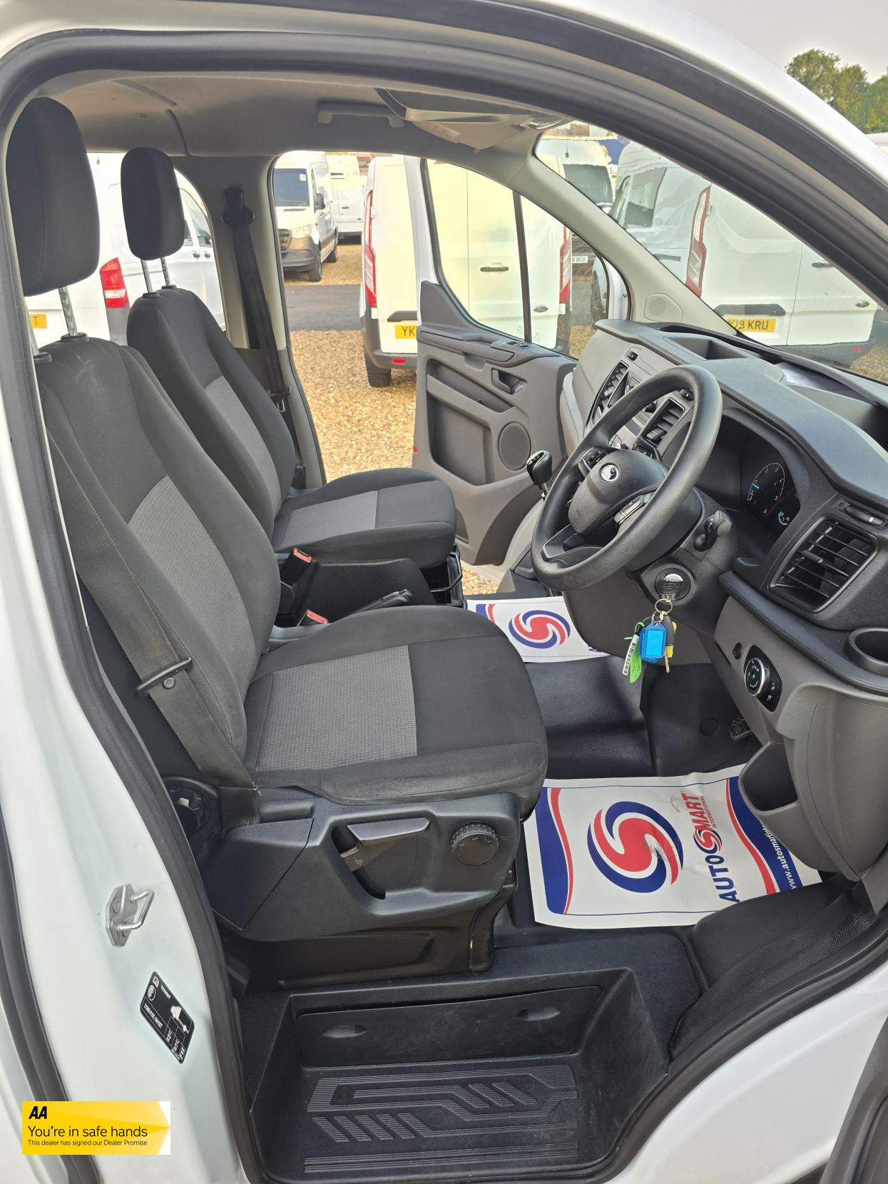 Ford Transit Custom 2.0 280 EcoBlue Crew Van Double Cab 5dr Diesel Manual L1 H1 Euro 6 (5 Seat) (105 ps)