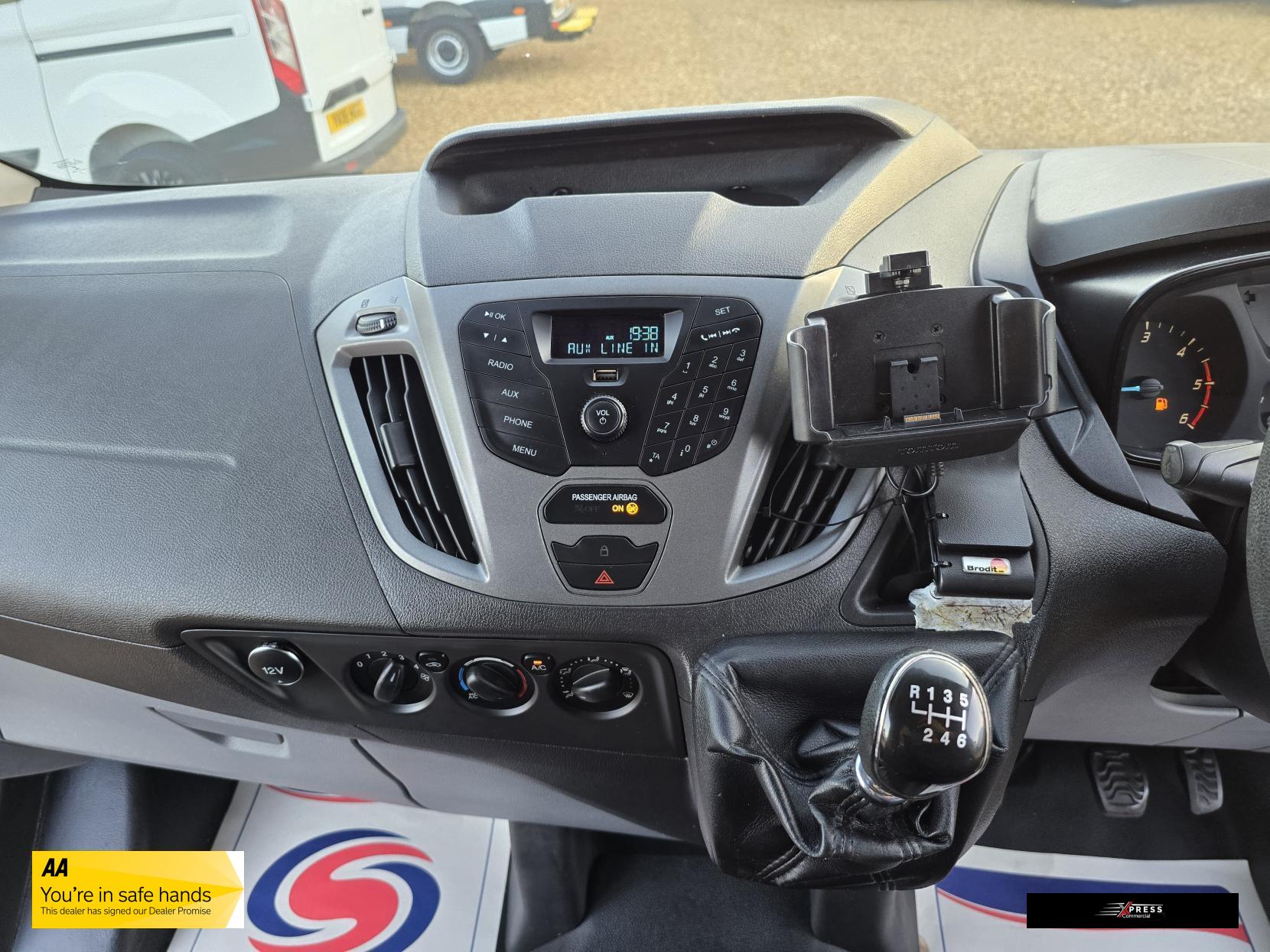 Ford Transit Custom Transit Custom 2.2 TDCi 310 ECOnetic Panel Van 5dr Diesel Manual L1 H1 (162 g/km, 98 bhp)