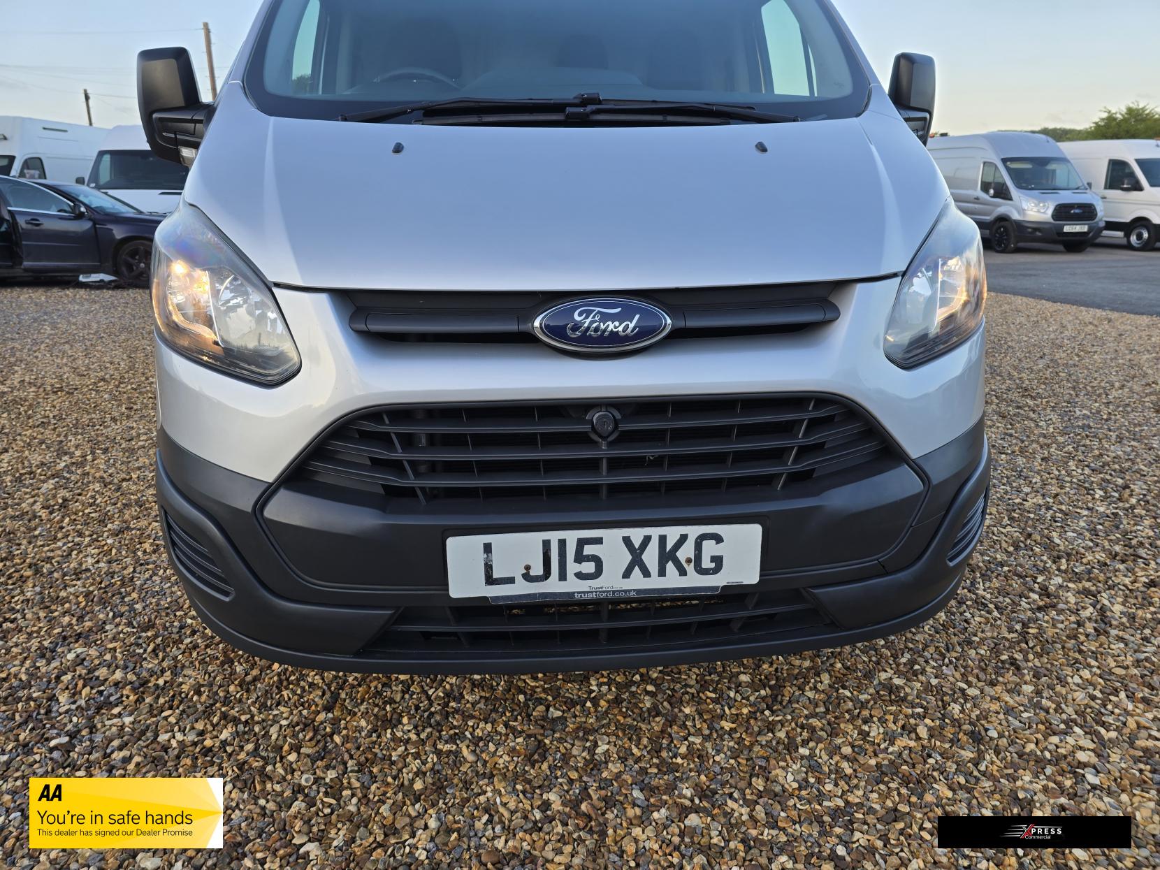 Ford Transit Custom Transit Custom 2.2 TDCi 310 ECOnetic Panel Van 5dr Diesel Manual L1 H1 (162 g/km, 98 bhp)