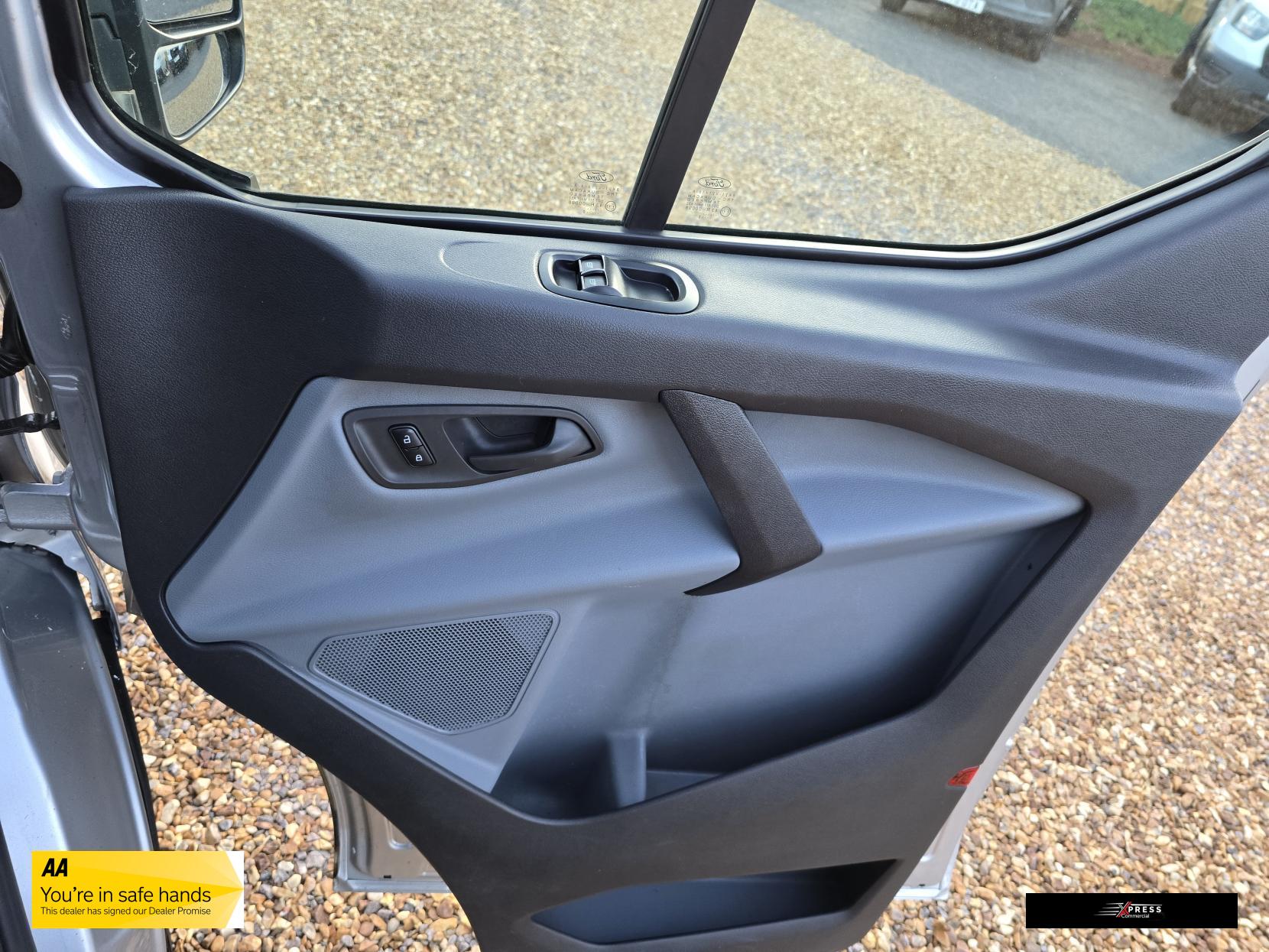 Ford Transit Custom Transit Custom 2.2 TDCi 310 ECOnetic Panel Van 5dr Diesel Manual L1 H1 (162 g/km, 98 bhp)