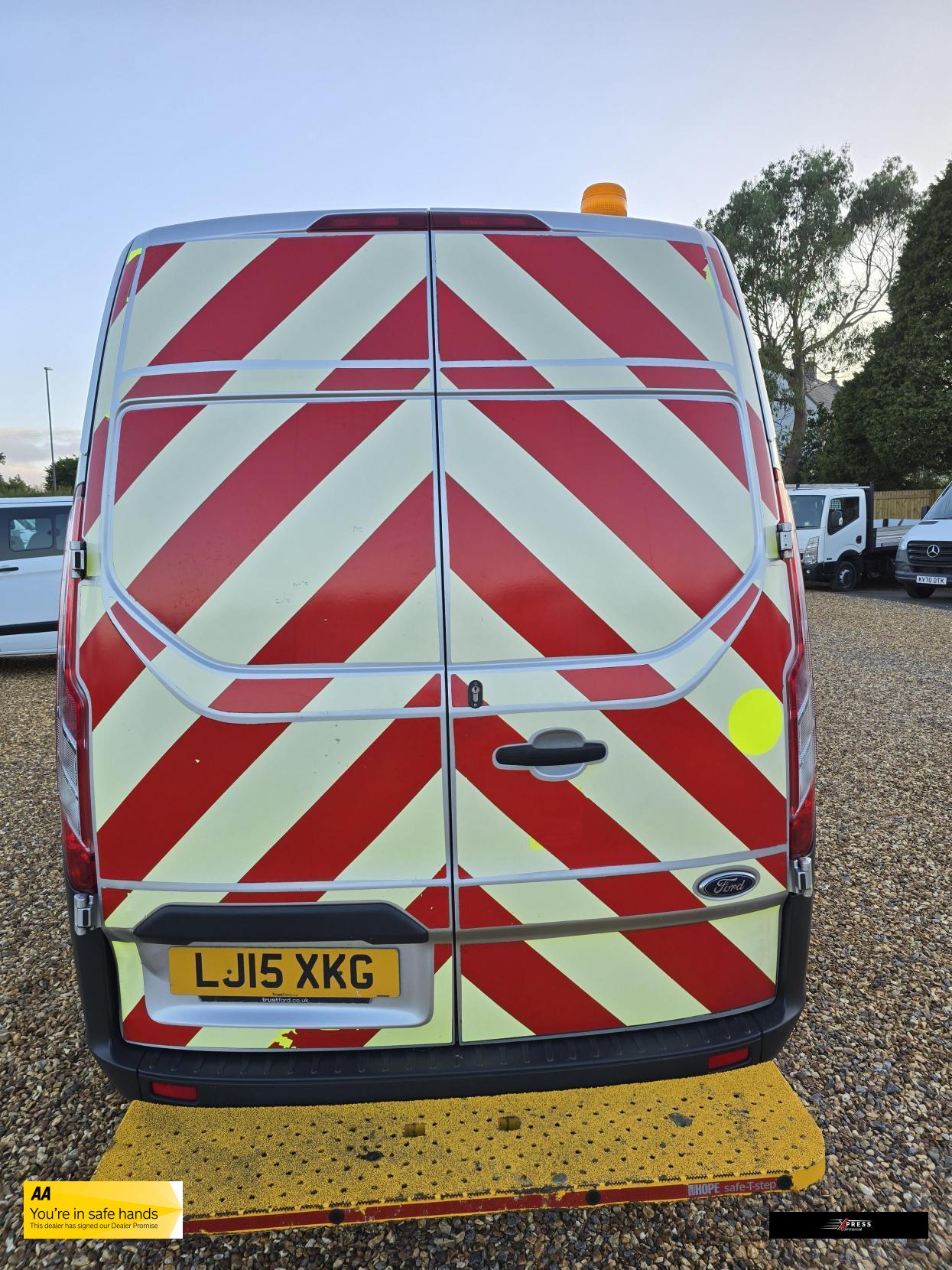 Ford Transit Custom Transit Custom 2.2 TDCi 310 ECOnetic Panel Van 5dr Diesel Manual L1 H1 (162 g/km, 98 bhp)