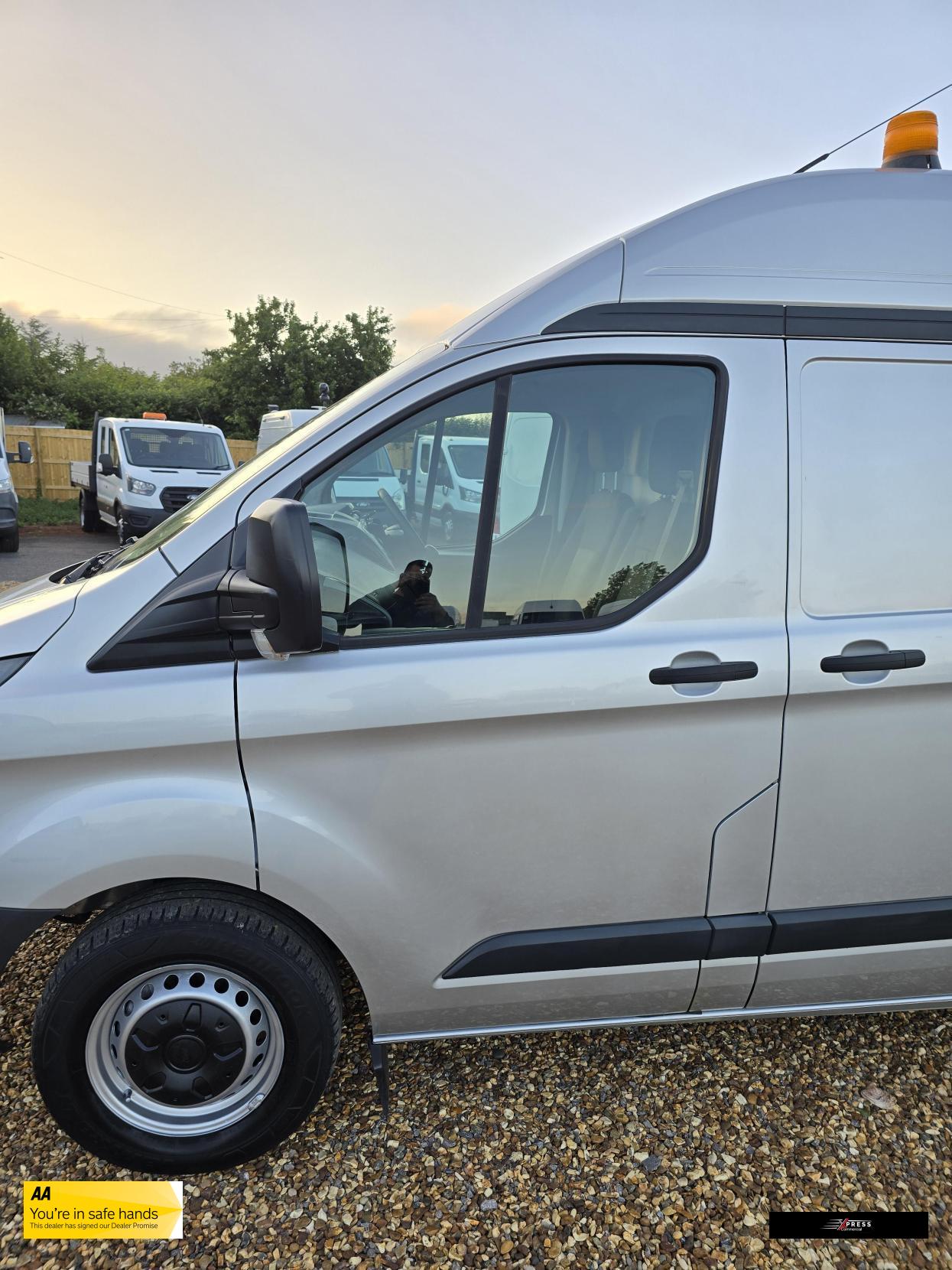 Ford Transit Custom Transit Custom 2.2 TDCi 310 ECOnetic Panel Van 5dr Diesel Manual L1 H1 (162 g/km, 98 bhp)