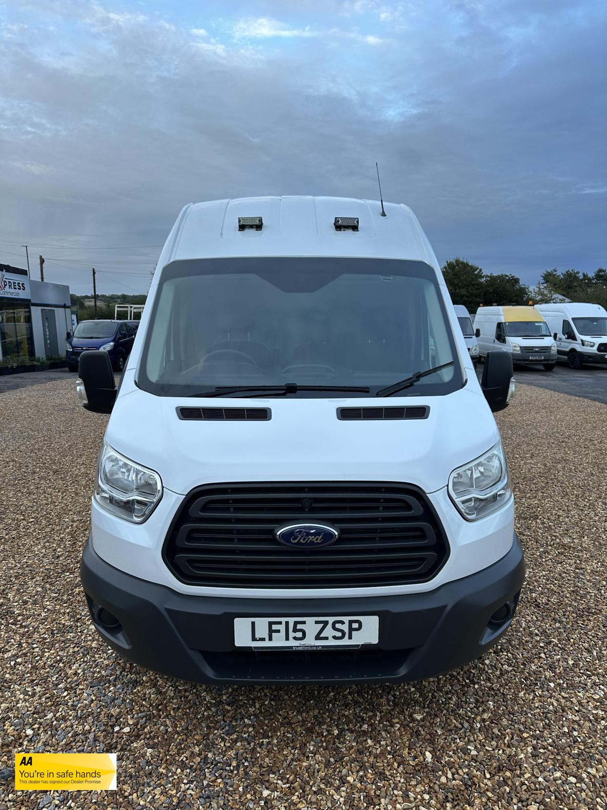 Ford Transit 2.2 TDCi 350 Panel Van 5dr Diesel Manual RWD L2 H3 Euro 5 (125 ps)