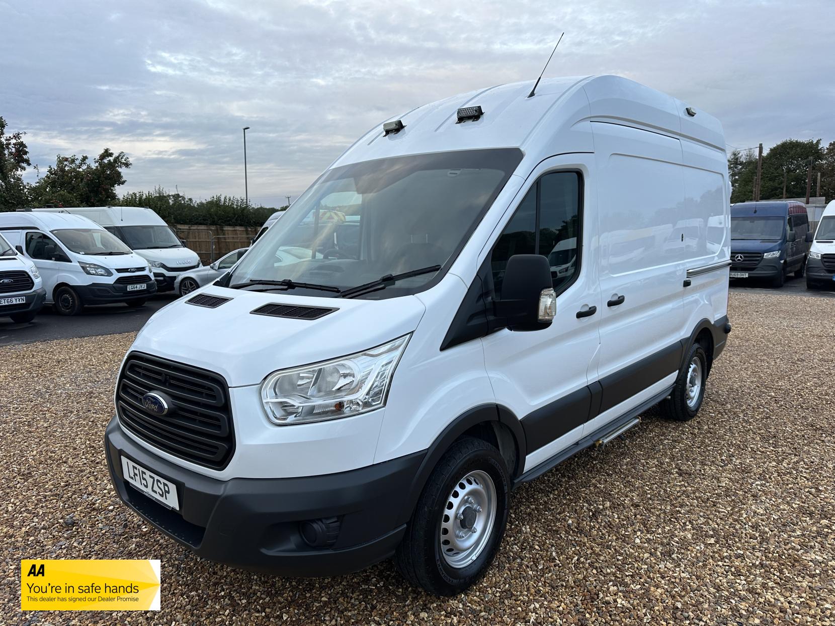 Ford Transit 2.2 TDCi 350 Panel Van 5dr Diesel Manual RWD L2 H3 Euro 5 (125 ps)