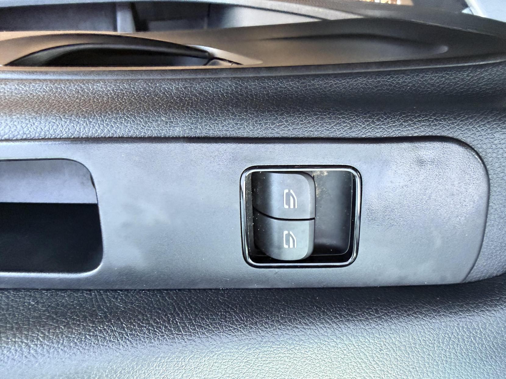 Mercedes-Benz Sprinter 2.1 314 CDI Panel Van 5dr Diesel Manual RWD L3 H2 Euro 6 (143 ps)