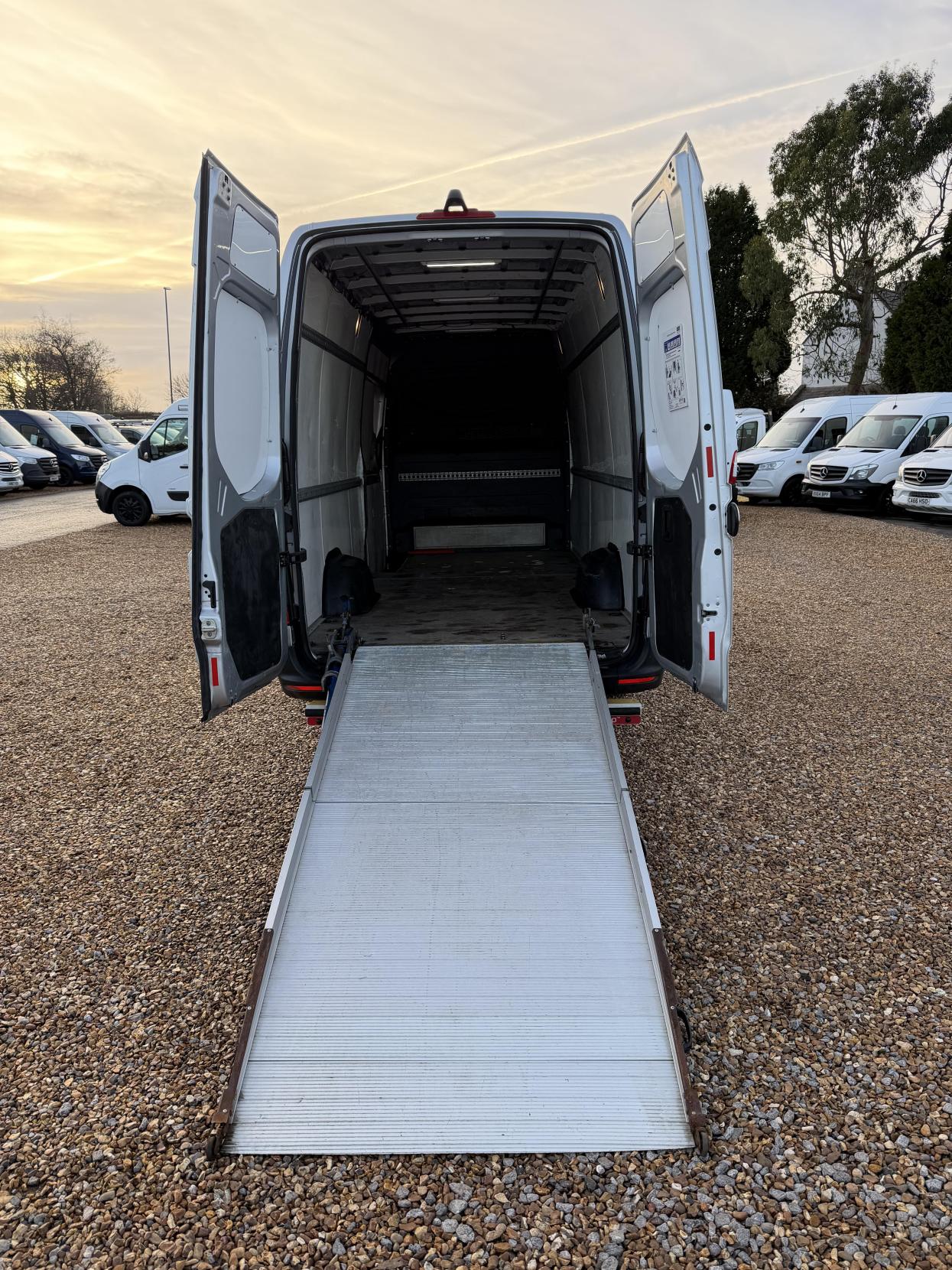 Mercedes-Benz Sprinter 2.1 314 CDI Panel Van 5dr Diesel Manual RWD L3 H2 Euro 6 (143 ps)