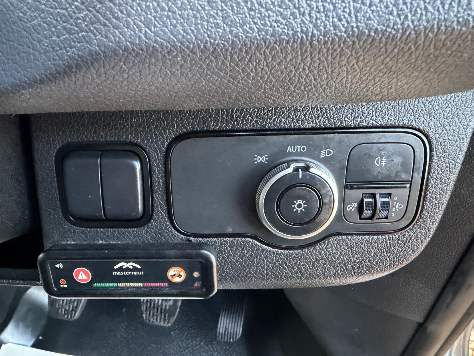 Mercedes-Benz Sprinter 2.1 314 CDI Panel Van 5dr Diesel Manual RWD L3 H2 Euro 6 (143 ps)