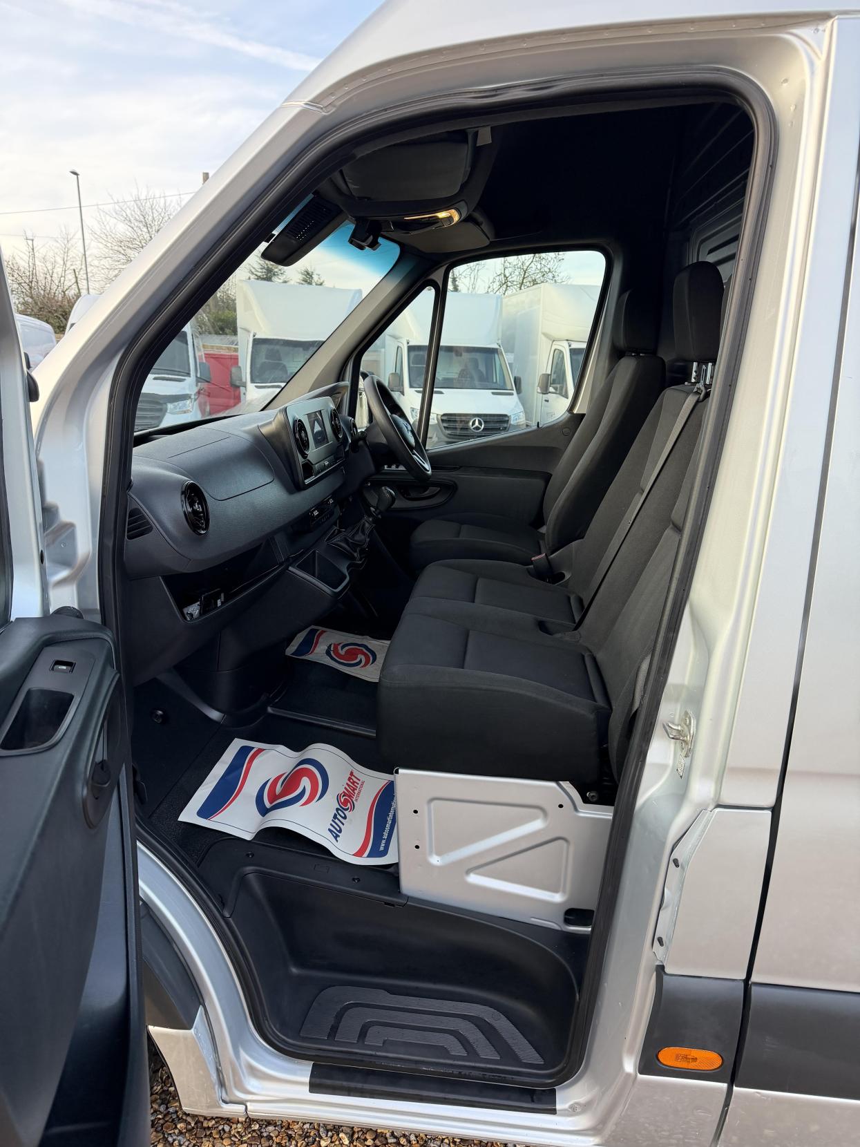 Mercedes-Benz Sprinter 2.1 314 CDI Panel Van 5dr Diesel Manual RWD L3 H2 Euro 6 (143 ps)