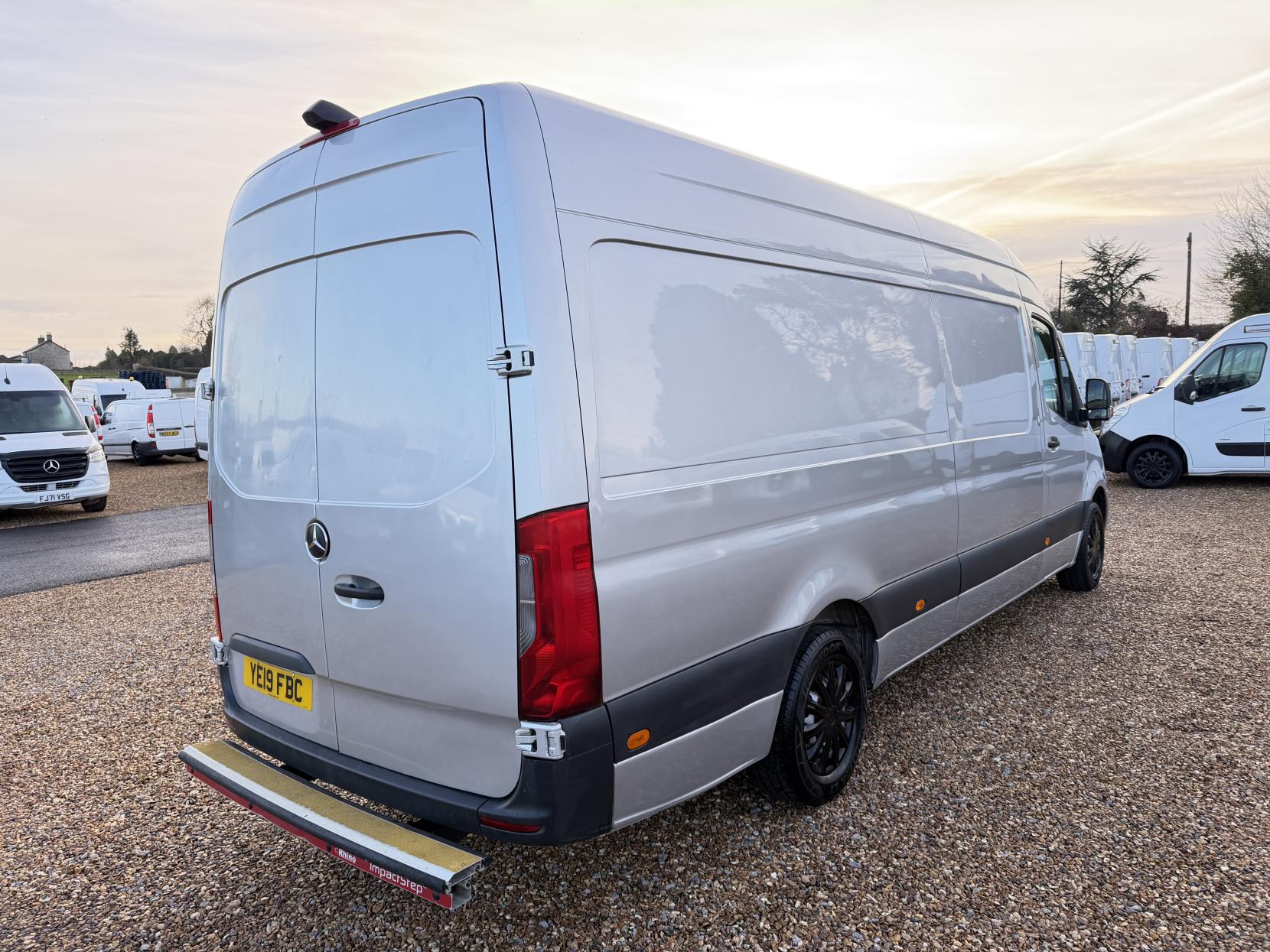 Mercedes-Benz Sprinter 2.1 314 CDI Panel Van 5dr Diesel Manual RWD L3 H2 Euro 6 (143 ps)