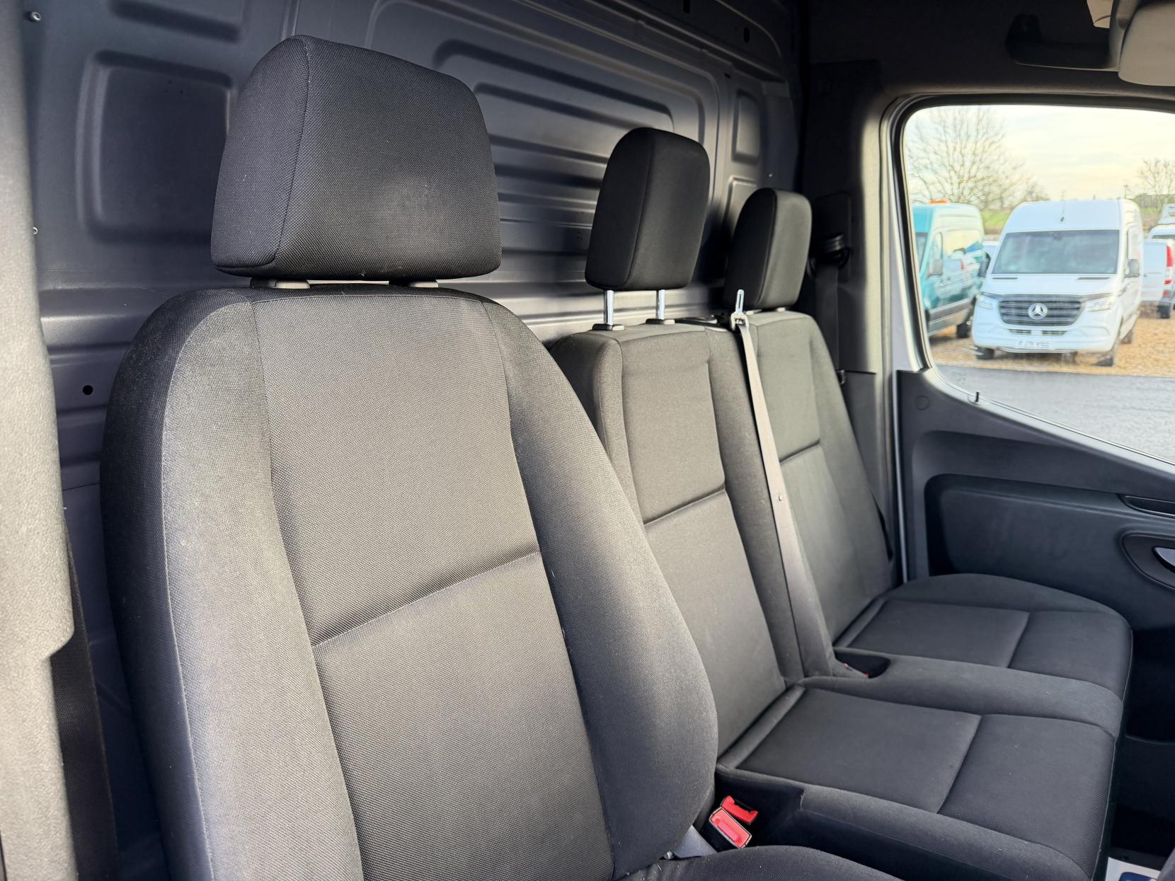 Mercedes-Benz Sprinter 2.1 314 CDI Panel Van 5dr Diesel Manual RWD L3 H2 Euro 6 (143 ps)