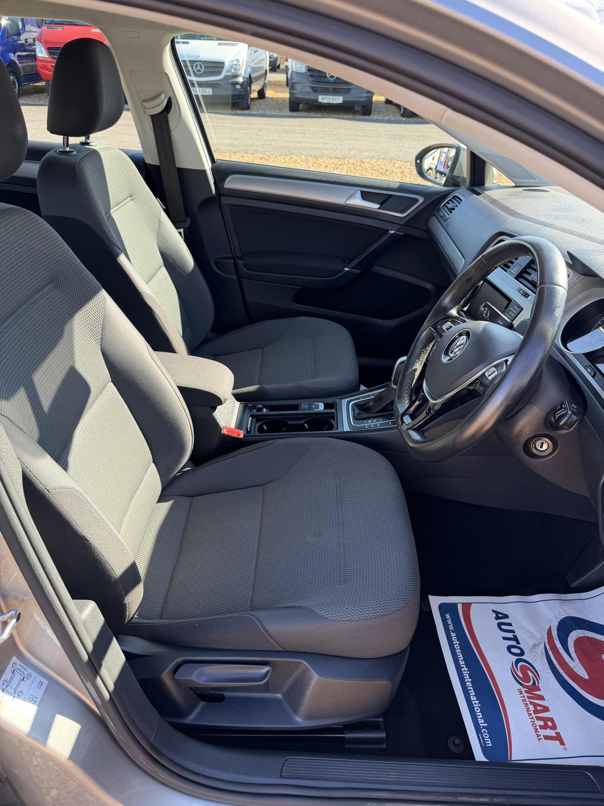 Volkswagen Golf 1.6 TDI BlueMotion Tech SE Estate 5dr Diesel DSG Euro 5 (s/s) (105 ps)