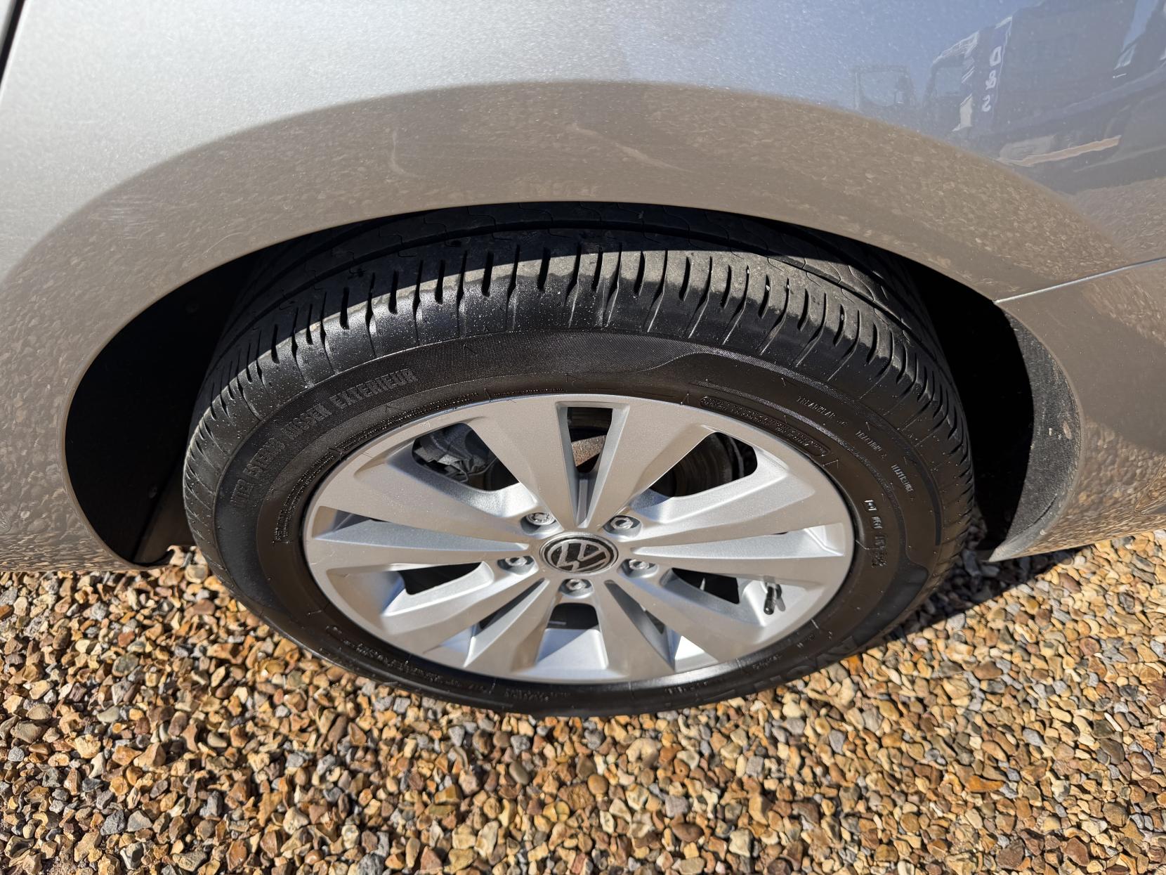 Volkswagen Golf 1.6 TDI BlueMotion Tech SE Estate 5dr Diesel DSG Euro 5 (s/s) (105 ps)