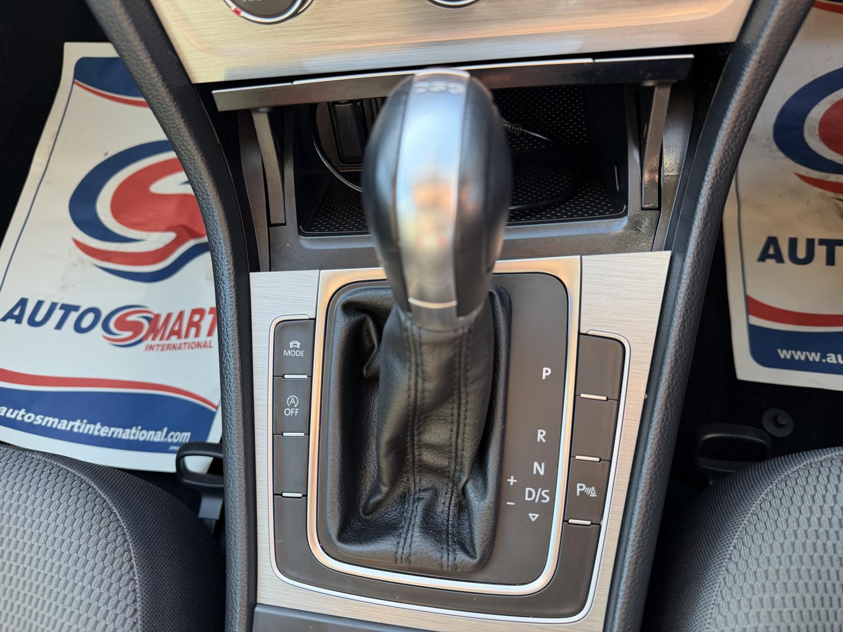 Volkswagen Golf 1.6 TDI BlueMotion Tech SE Estate 5dr Diesel DSG Euro 5 (s/s) (105 ps)