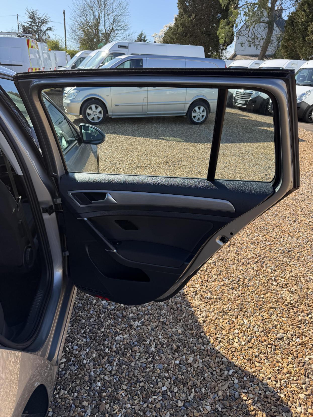 Volkswagen Golf 1.6 TDI BlueMotion Tech SE Estate 5dr Diesel DSG Euro 5 (s/s) (105 ps)