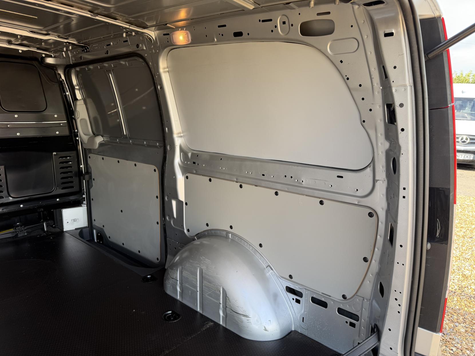 Mercedes-Benz Vito 2.1 110 CDi Panel Van 5dr Diesel Manual L1 (206 g/km, 95 bhp)