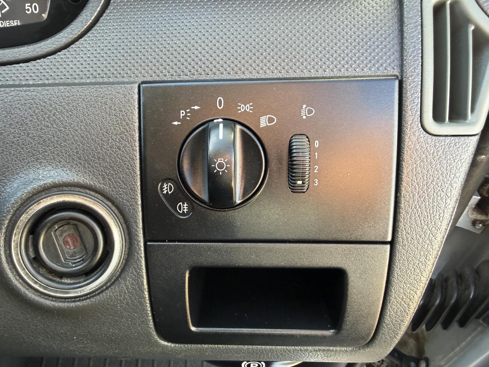 Mercedes-Benz Vito 2.1 110 CDi Panel Van 5dr Diesel Manual L1 (206 g/km, 95 bhp)