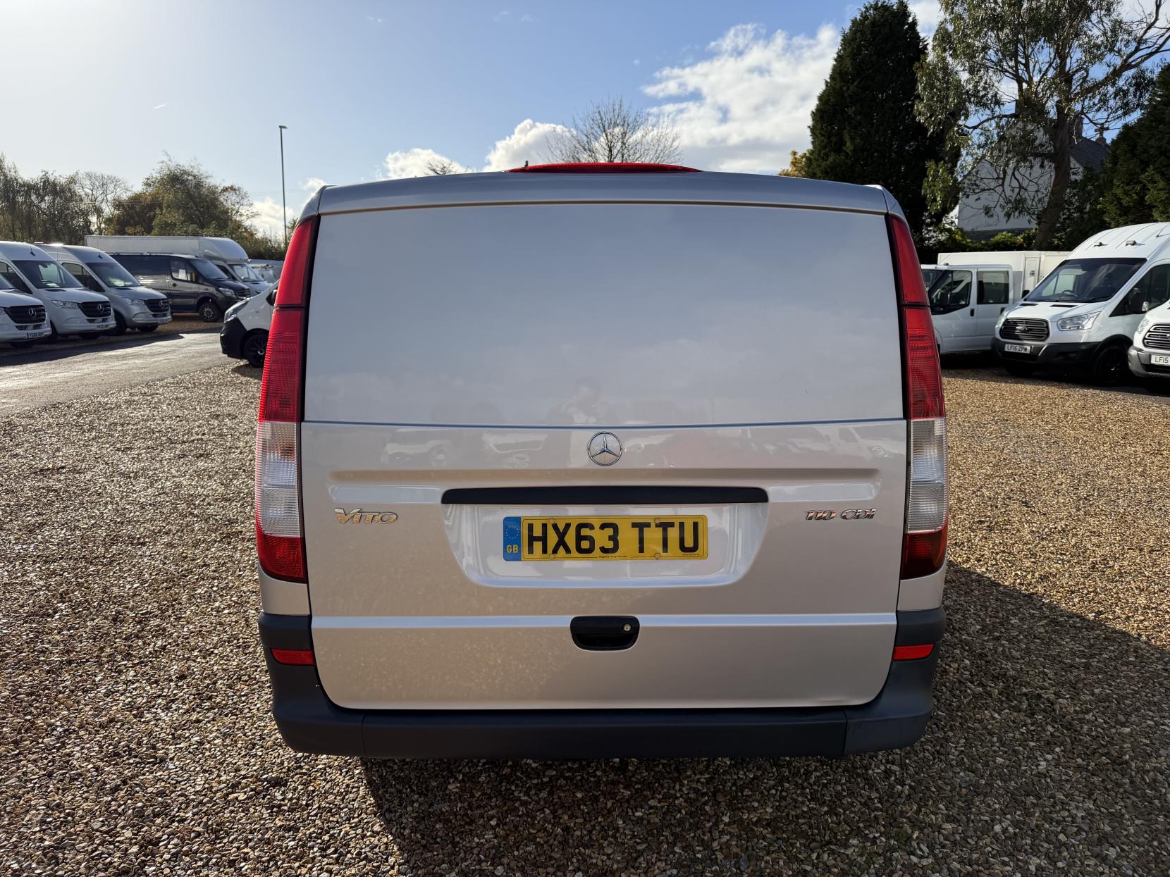 Mercedes-Benz Vito 2.1 110 CDi Panel Van 5dr Diesel Manual L1 (206 g/km, 95 bhp)