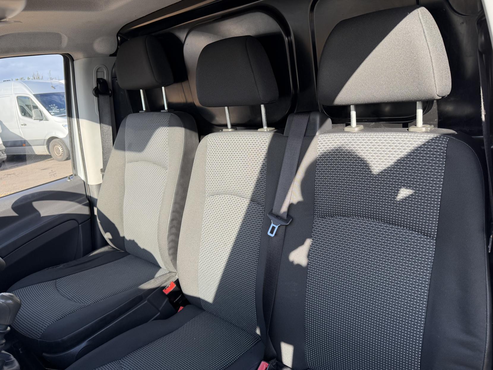 Mercedes-Benz Vito 2.1 110 CDi Panel Van 5dr Diesel Manual L1 (206 g/km, 95 bhp)