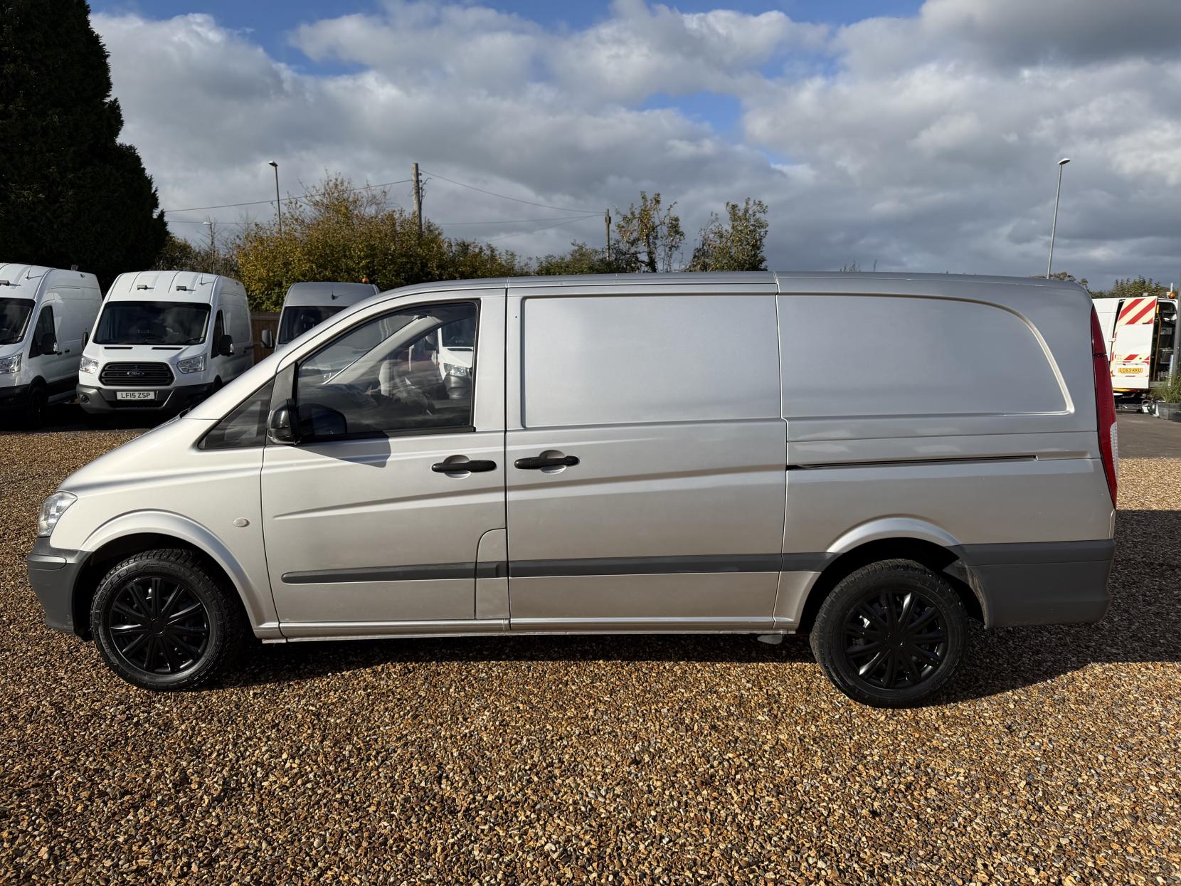 Mercedes-Benz Vito 2.1 110 CDi Panel Van 5dr Diesel Manual L1 (206 g/km, 95 bhp)