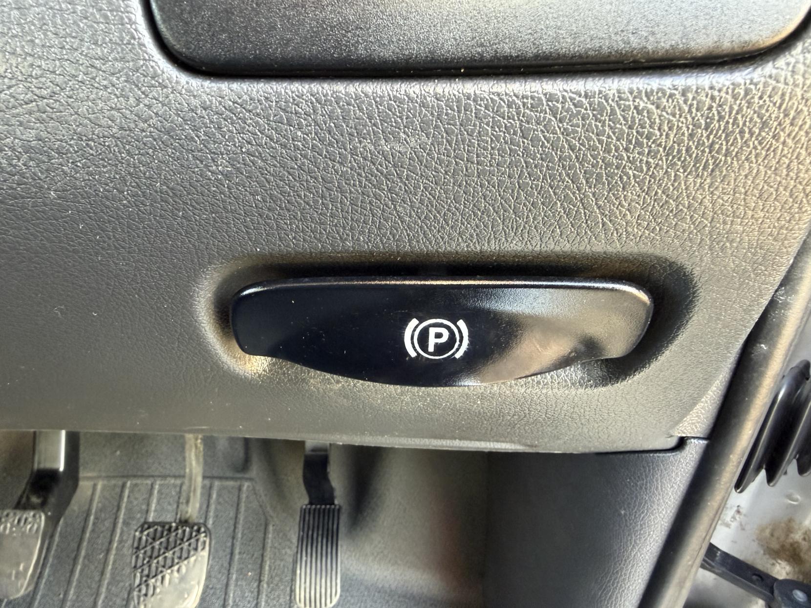 Mercedes-Benz Vito 2.1 110 CDi Panel Van 5dr Diesel Manual L1 (206 g/km, 95 bhp)