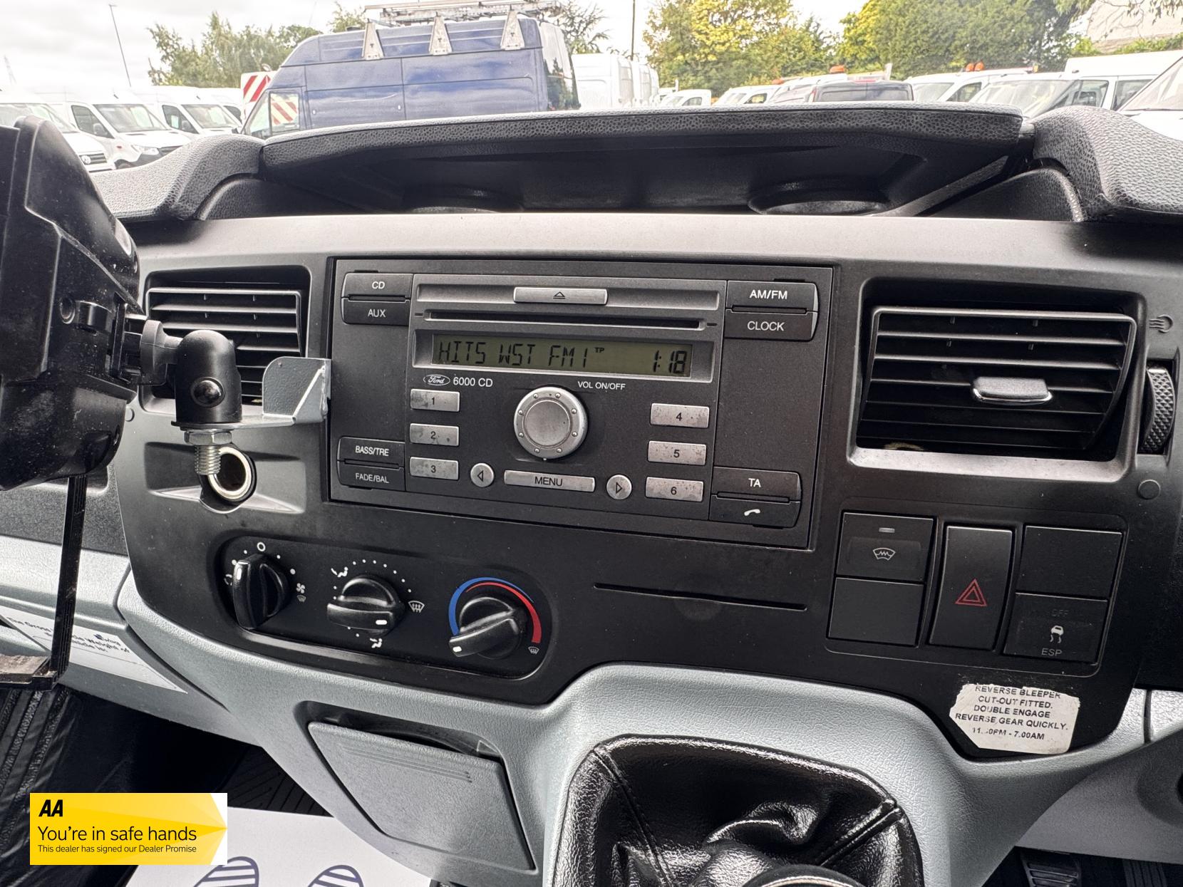 Ford Transit 2.2 TDCi 350 Panel Van 3dr Diesel Manual FWD L2 H3 (209 g/km, 123 bhp)