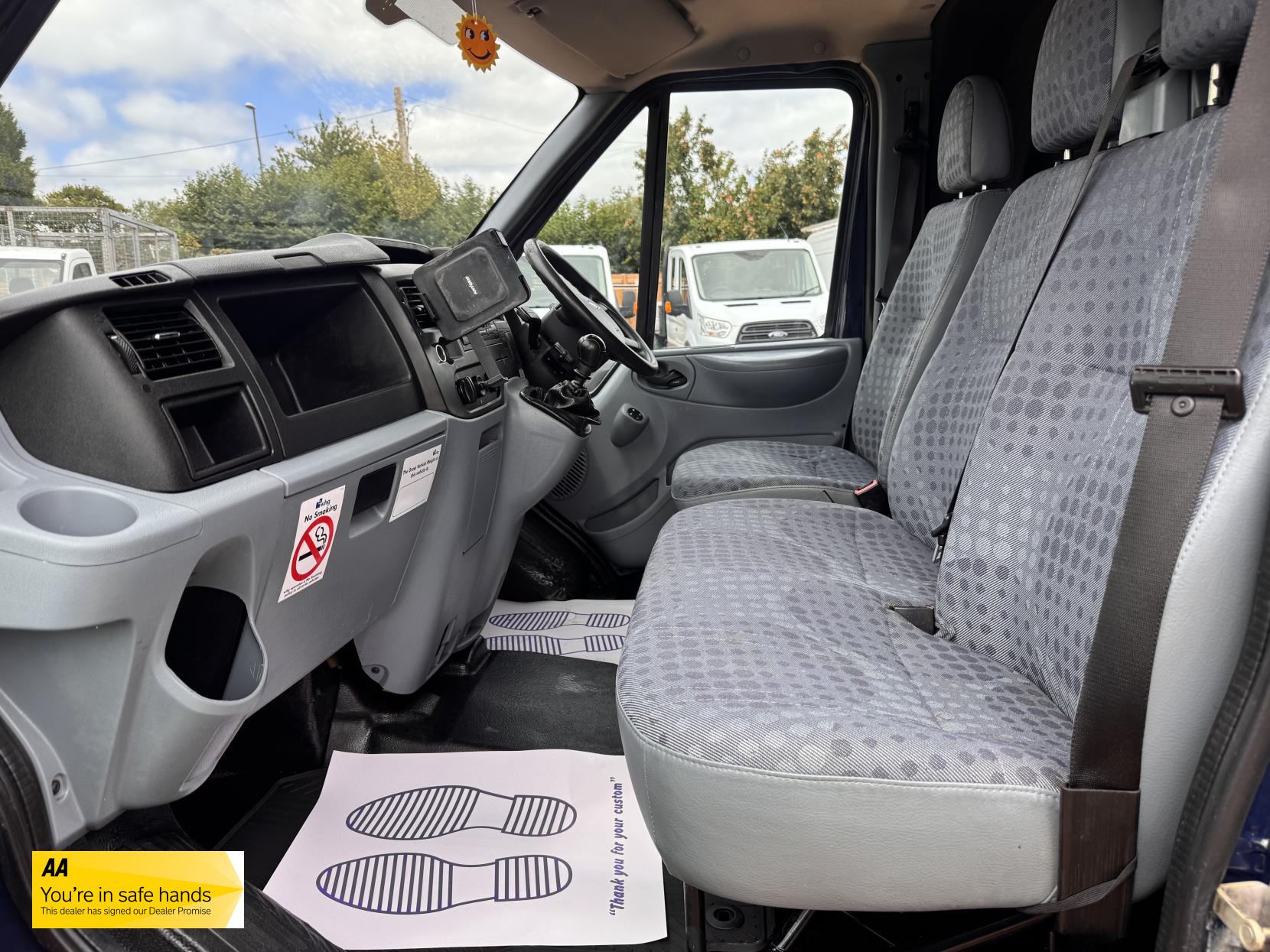 Ford Transit 2.2 TDCi 350 Panel Van 3dr Diesel Manual FWD L2 H3 (209 g/km, 123 bhp)