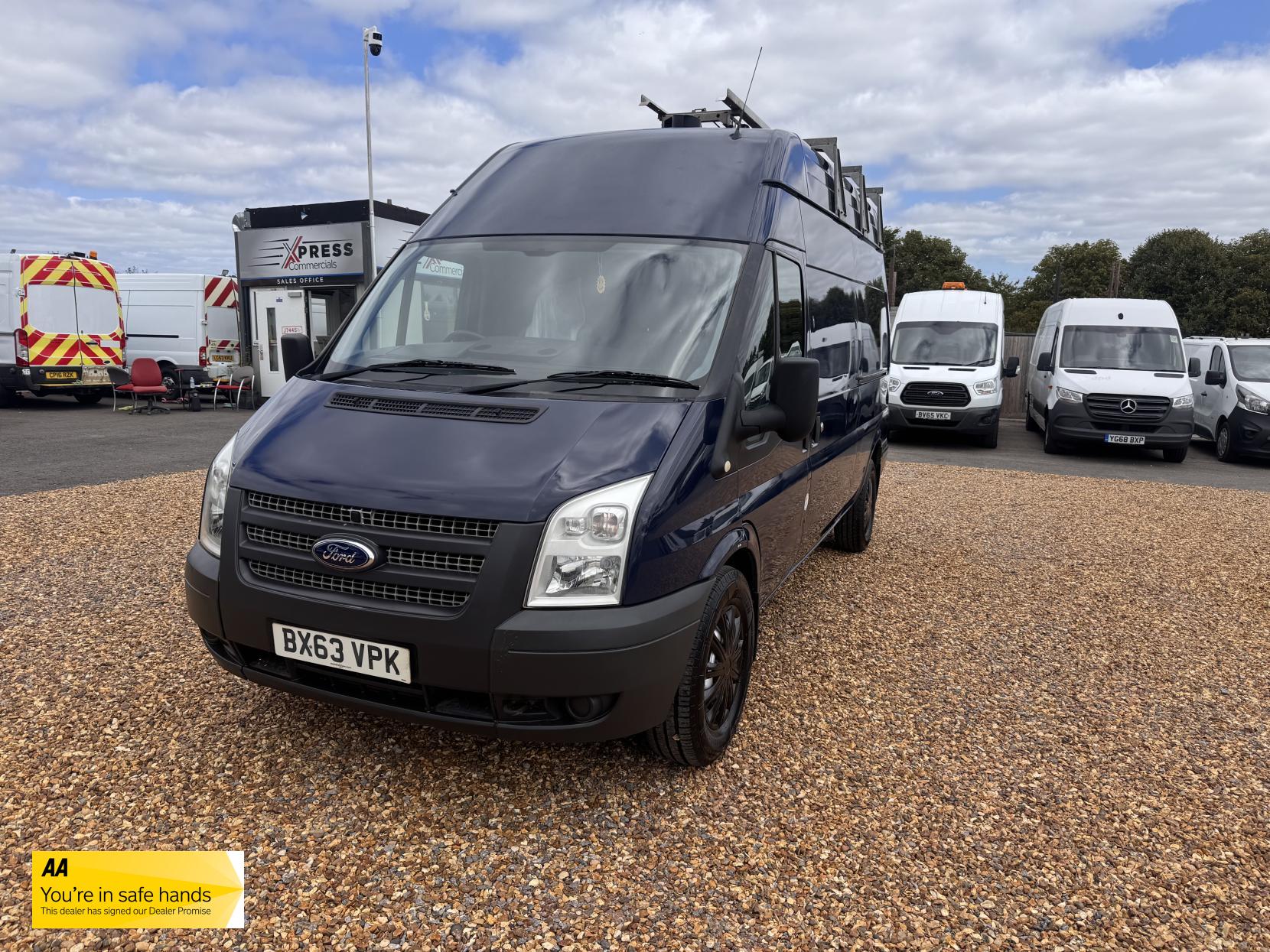 Ford Transit 2.2 TDCi 350 Panel Van 3dr Diesel Manual FWD L2 H3 (209 g/km, 123 bhp)