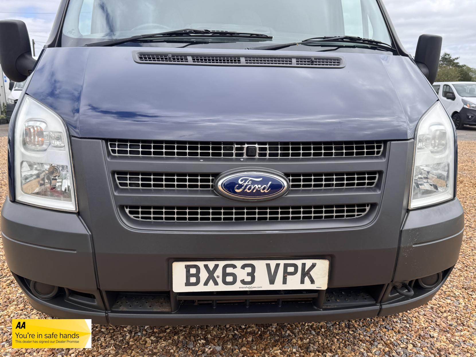Ford Transit 2.2 TDCi 350 Panel Van 3dr Diesel Manual FWD L2 H3 (209 g/km, 123 bhp)