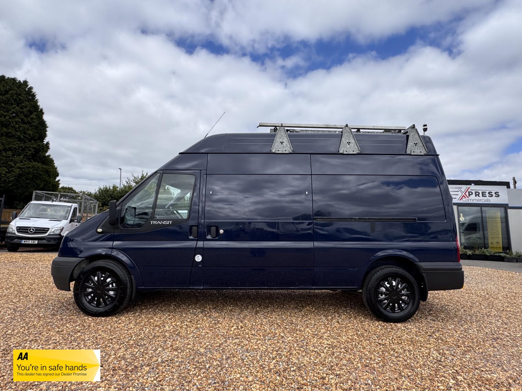 Ford Transit 2.2 TDCi 350 Panel Van 3dr Diesel Manual FWD L2 H3 (209 g/km, 123 bhp)