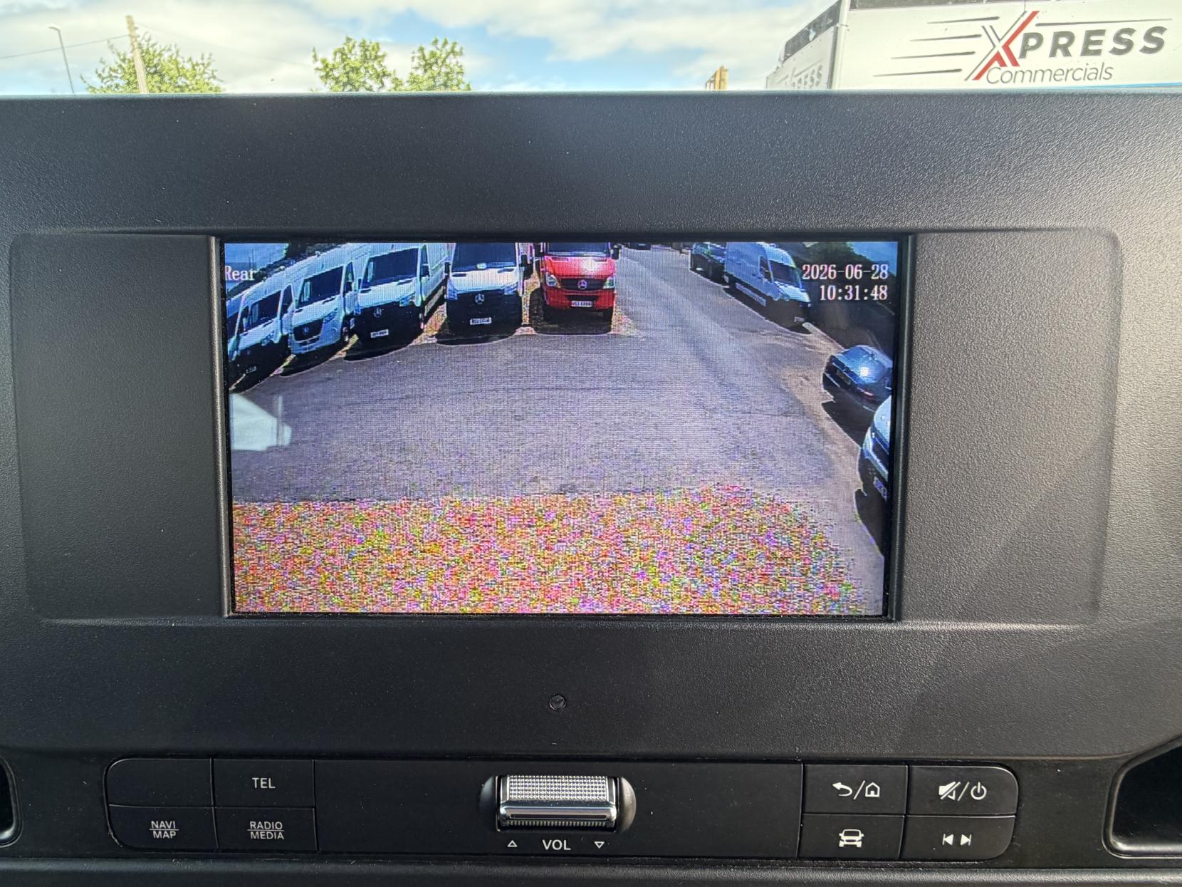 2021 Mercedes-Benz Sprinter 2.0 317 CDI Progressive Panel Van 5dr Diesel Manual RWD L2 H2 Euro 6 (s/s) (170 ps) - Thumbnail 16
