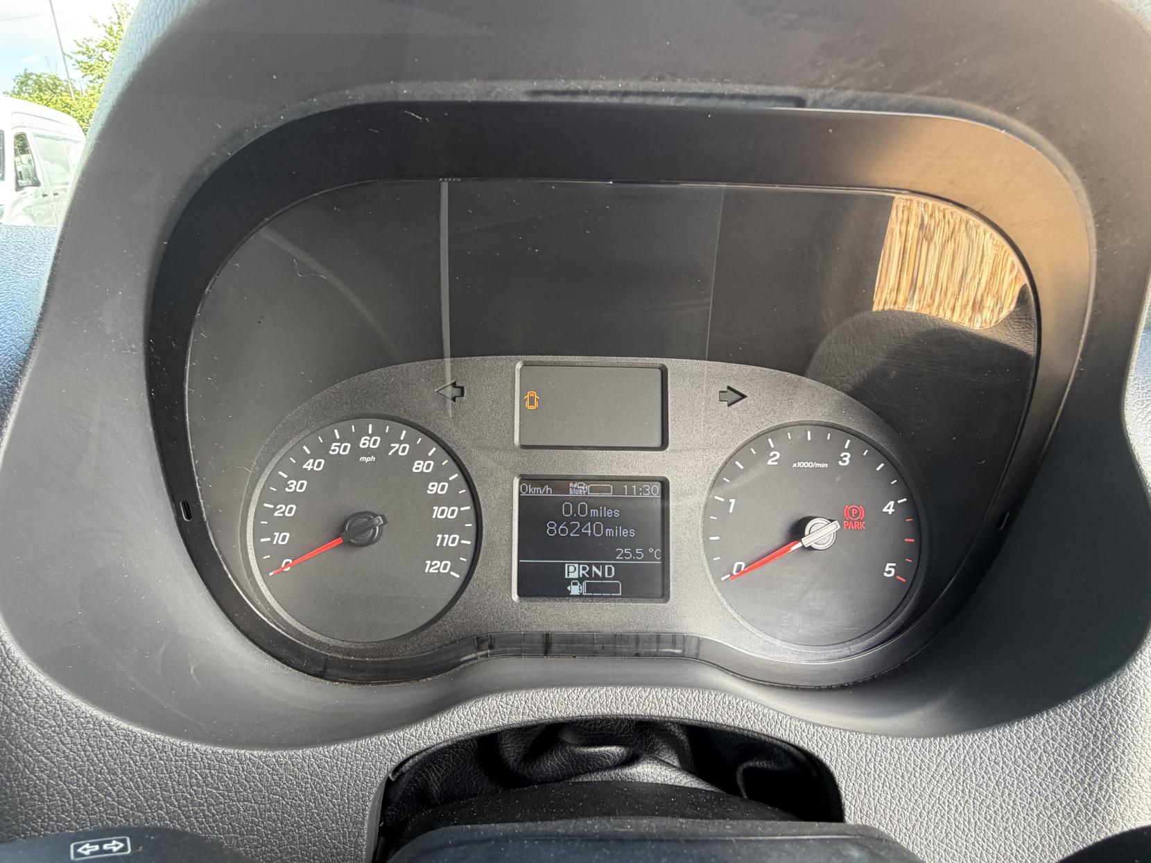 2021 Mercedes-Benz Sprinter 2.0 317 CDI Progressive Panel Van 5dr Diesel Manual RWD L2 H2 Euro 6 (s/s) (170 ps) - Thumbnail 11
