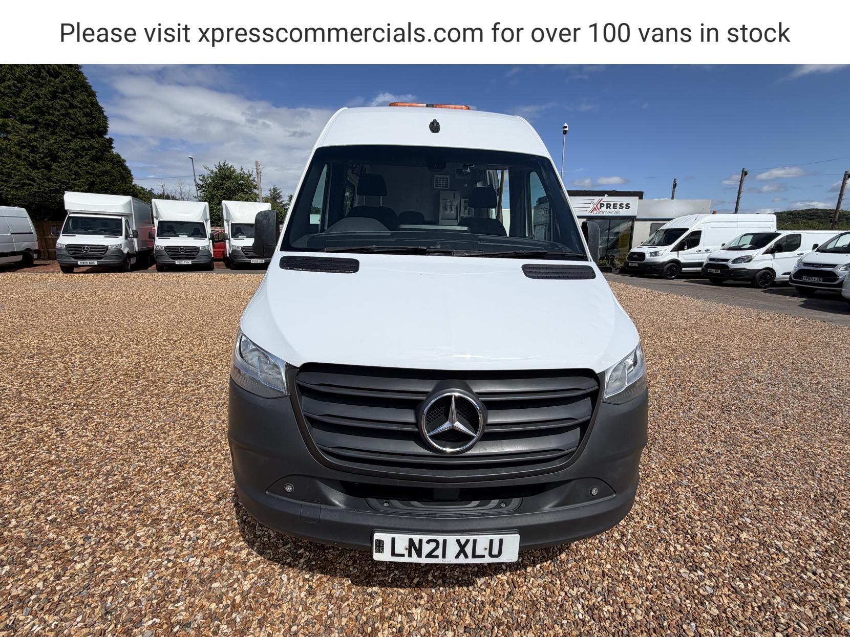 2021 Mercedes-Benz Sprinter 2.0 317 CDI Progressive Panel Van 5dr Diesel Manual RWD L2 H2 Euro 6 (s/s) (170 ps) - Thumbnail 5