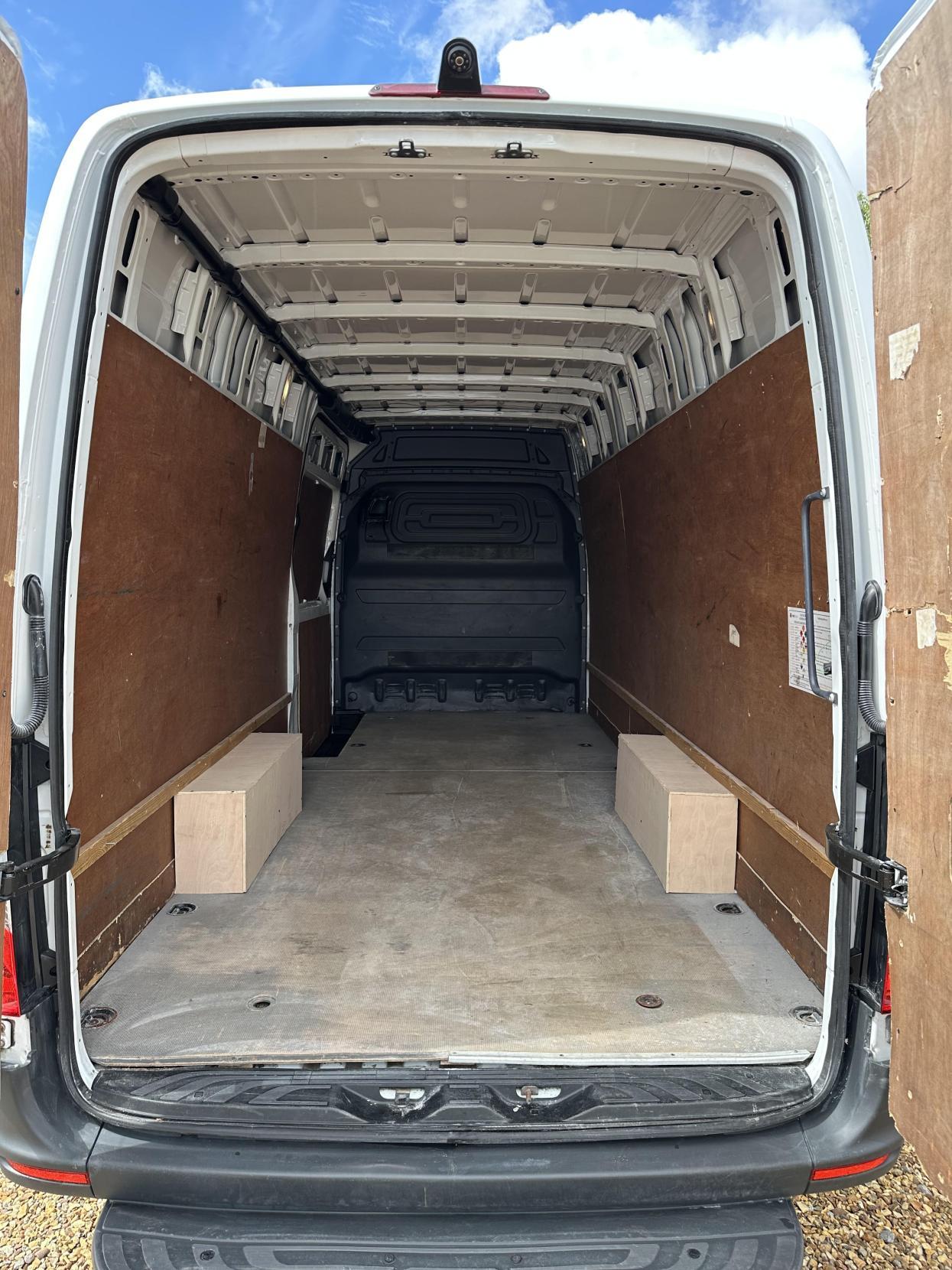 Mercedes-Benz Sprinter 2.1 311 CDI Panel Van 5dr Diesel Manual RWD L3 H2 Euro 6 (114 ps)