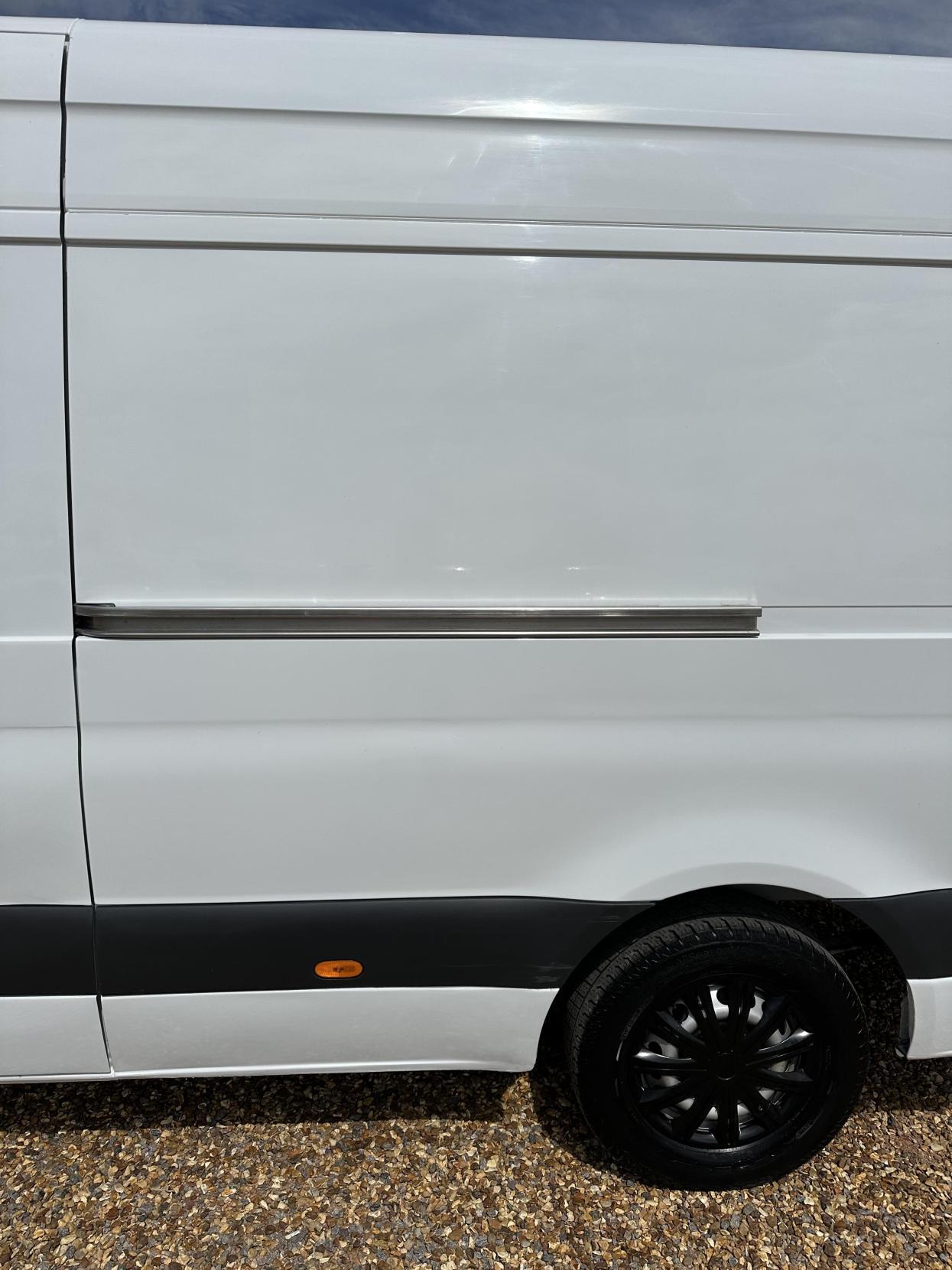 Mercedes-Benz Sprinter 2.1 311 CDI Panel Van 5dr Diesel Manual RWD L3 H2 Euro 6 (114 ps)