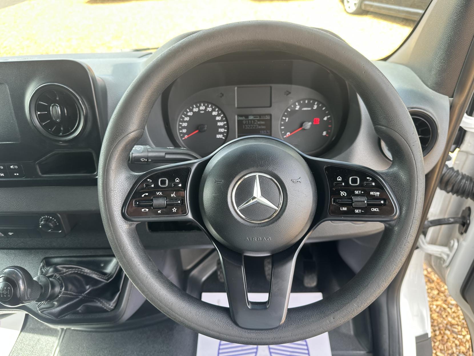 Mercedes-Benz Sprinter 2.1 311 CDI Panel Van 5dr Diesel Manual RWD L3 H2 Euro 6 (114 ps)