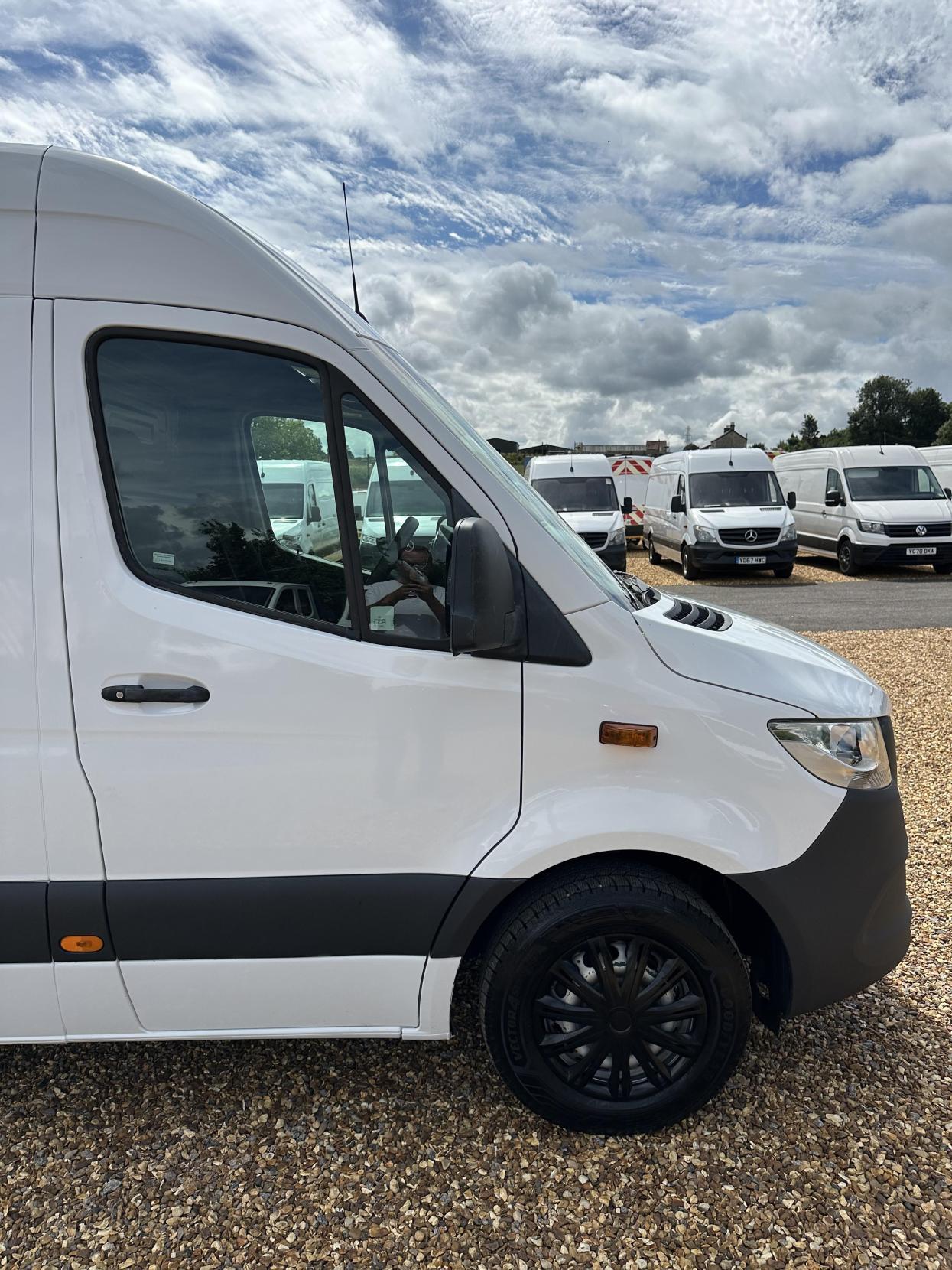 Mercedes-Benz Sprinter 2.1 311 CDI Panel Van 5dr Diesel Manual RWD L3 H2 Euro 6 (114 ps)