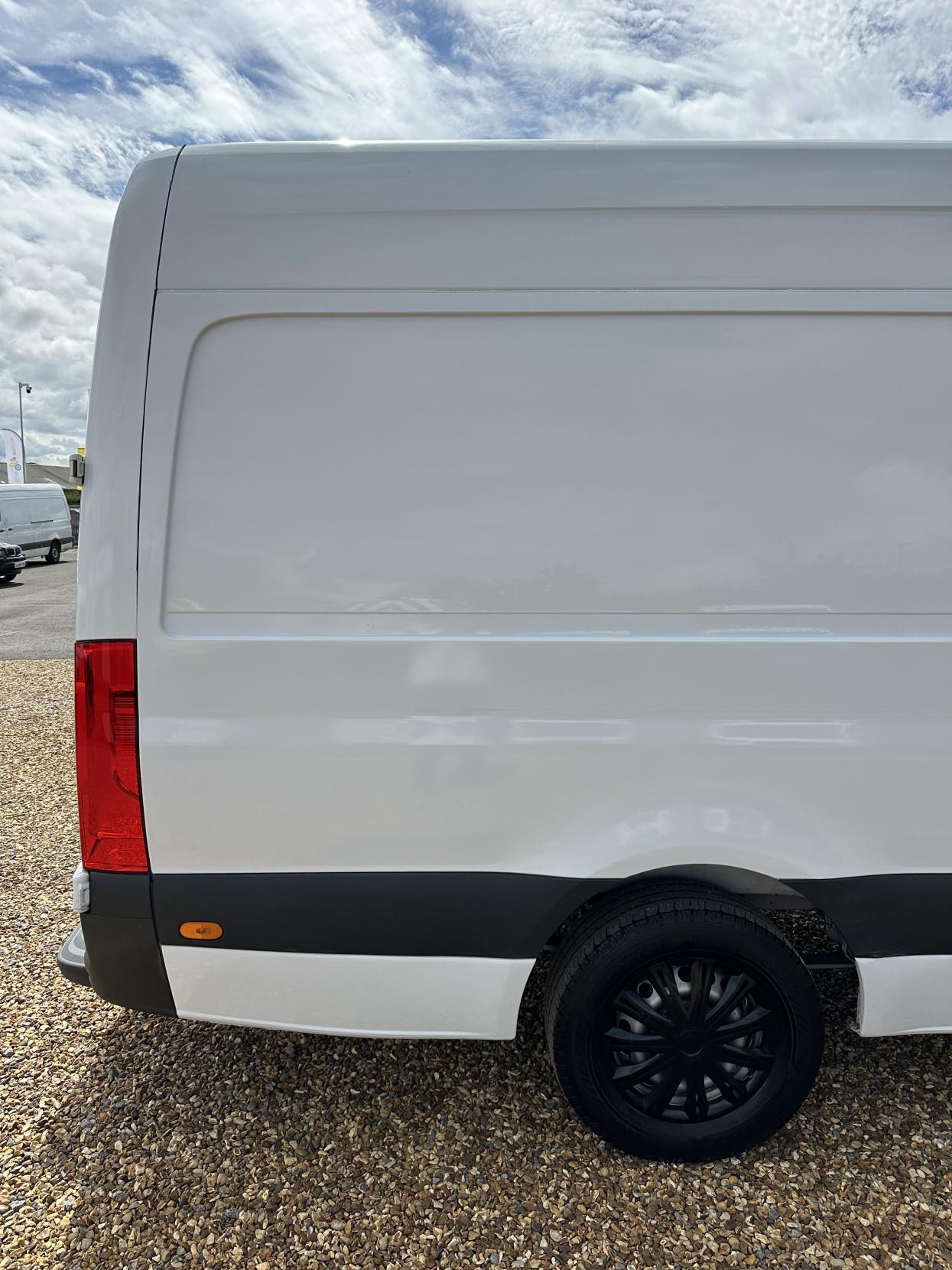 Mercedes-Benz Sprinter 2.1 311 CDI Panel Van 5dr Diesel Manual RWD L3 H2 Euro 6 (114 ps)