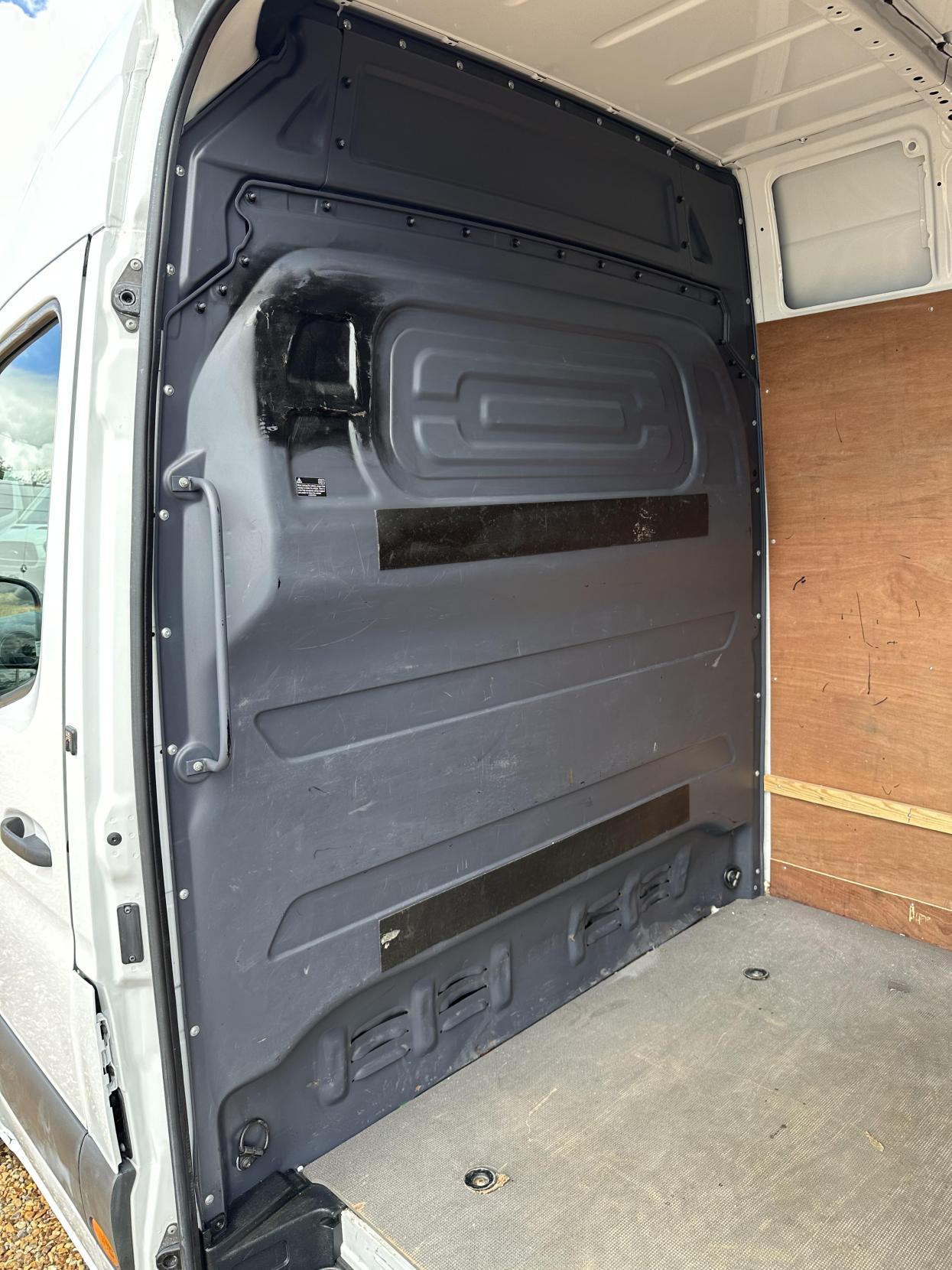 Mercedes-Benz Sprinter 2.1 311 CDI Panel Van 5dr Diesel Manual RWD L3 H2 Euro 6 (114 ps)