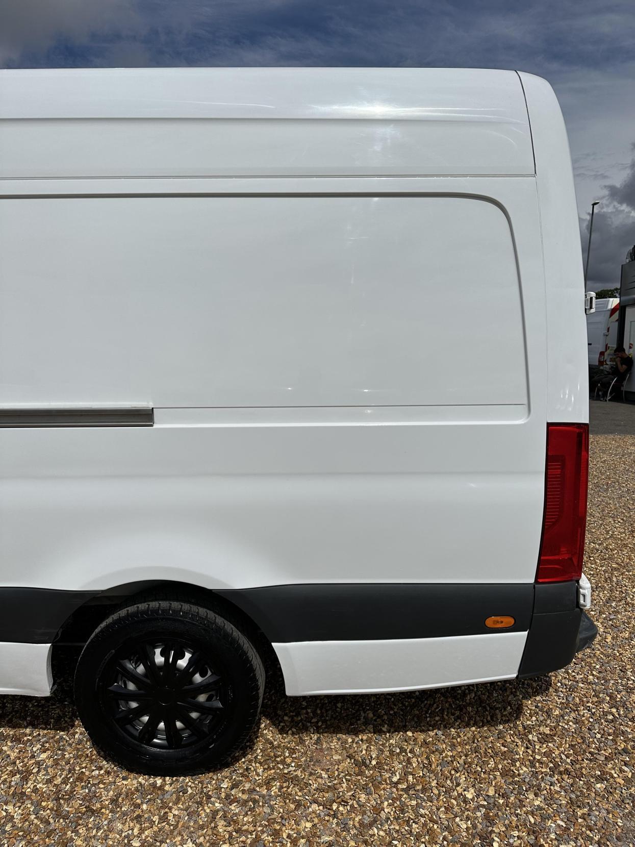 Mercedes-Benz Sprinter 2.1 311 CDI Panel Van 5dr Diesel Manual RWD L3 H2 Euro 6 (114 ps)