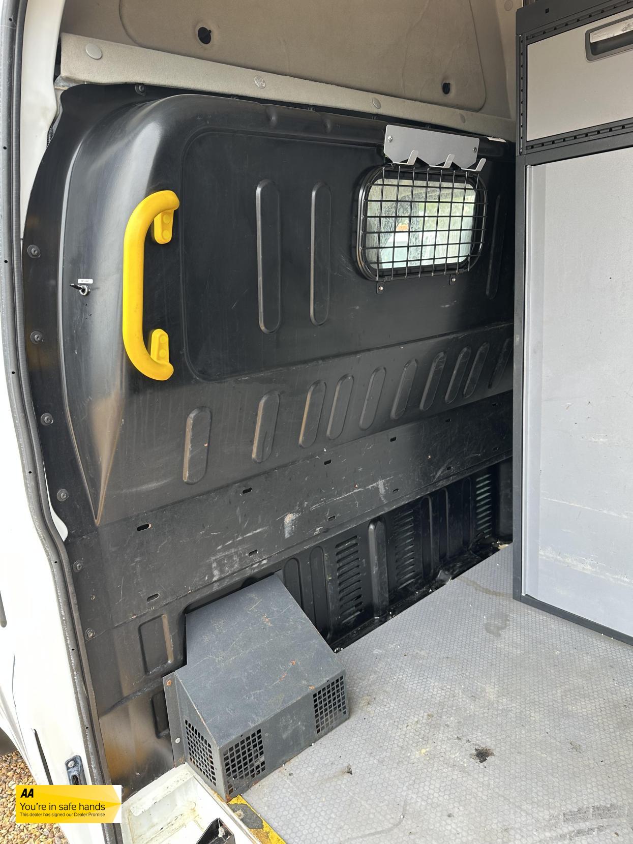 Ford Transit 2.2 TDCi 350 Panel Van 3dr Diesel Manual RWD L3 H3 (224 g/km, 98 bhp)