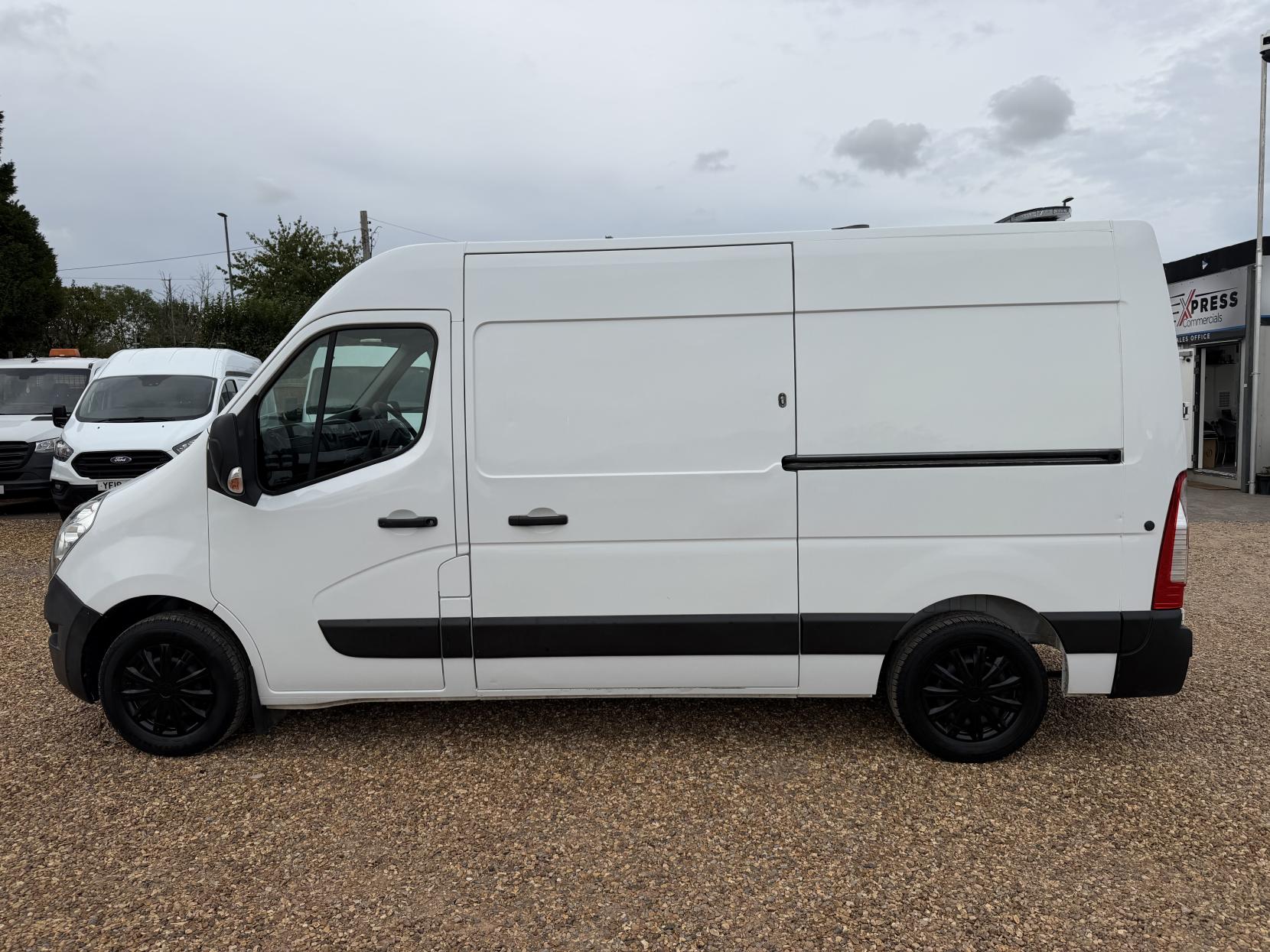 2019 Renault Master - Thumbnail 8