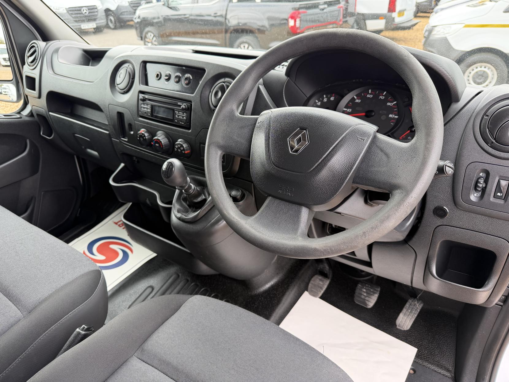 2019 Renault Master - Thumbnail 2