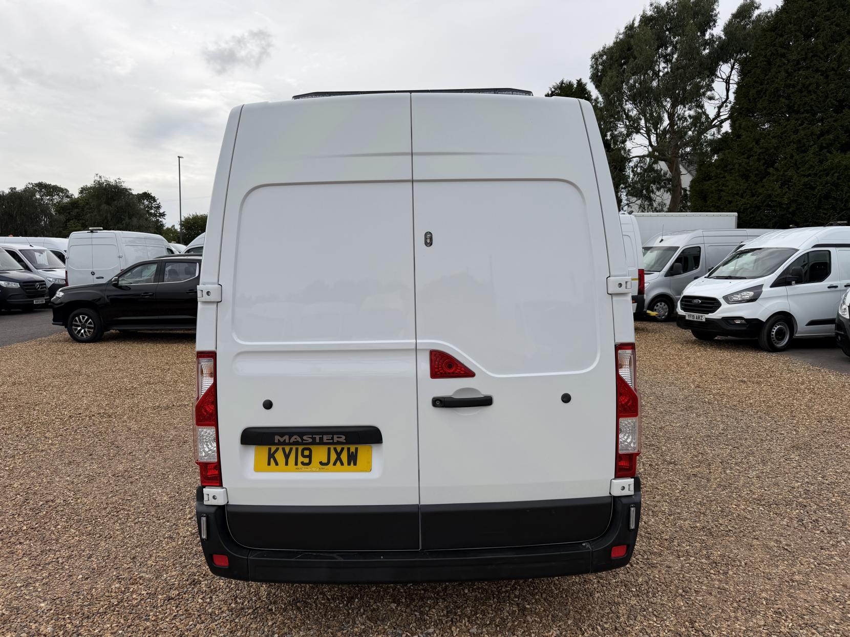 2019 Renault Master - Thumbnail 10