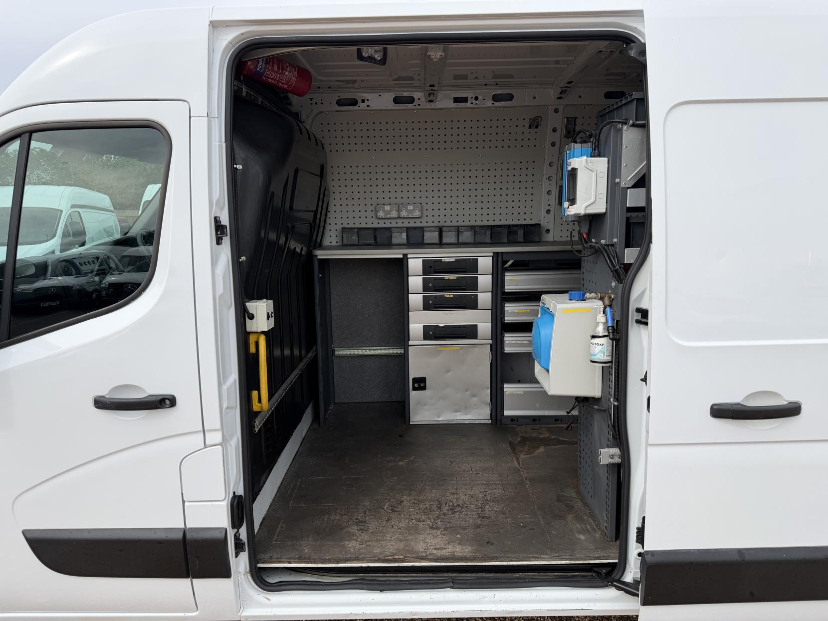 2019 Renault Master - Thumbnail 27