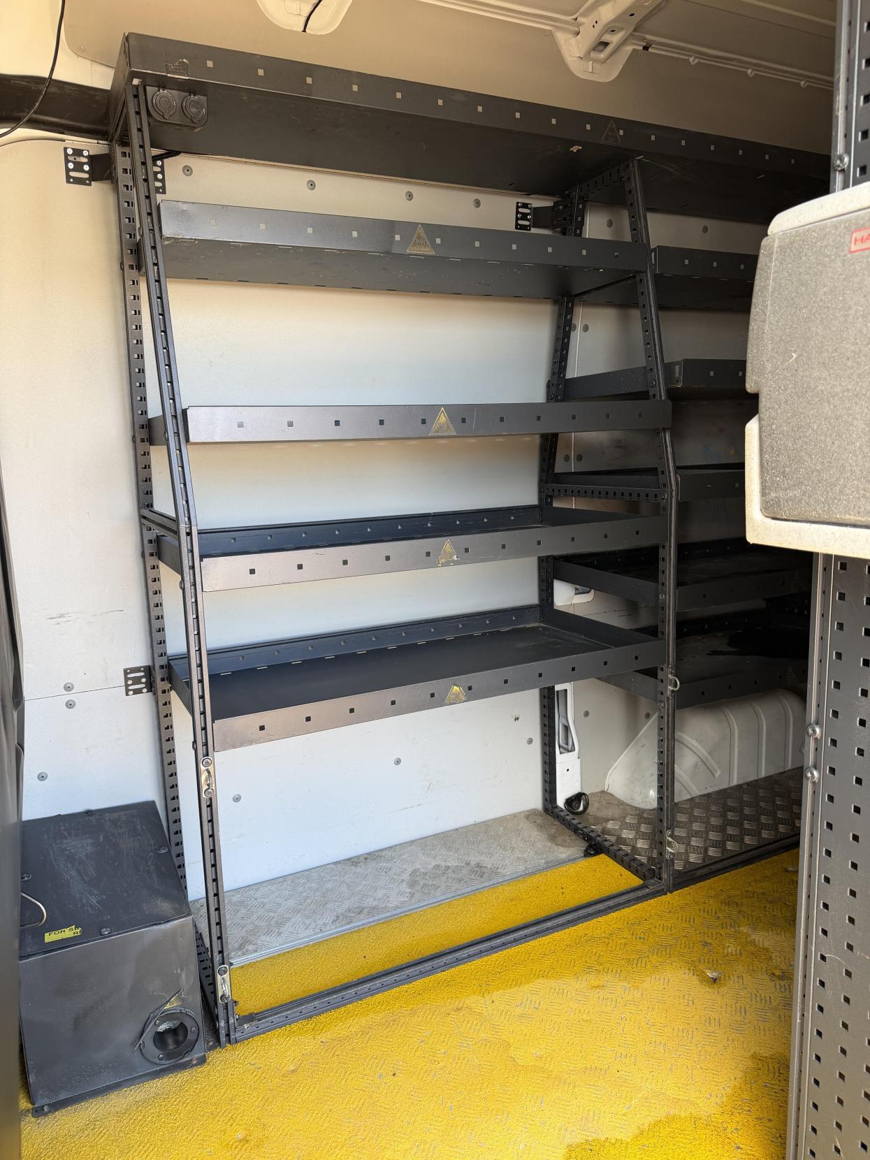 Ford Transit 2.0 350 EcoBlue Leader Panel Van 5dr Diesel Manual RWD L2 H3 Euro 6 (s/s) (130 ps)